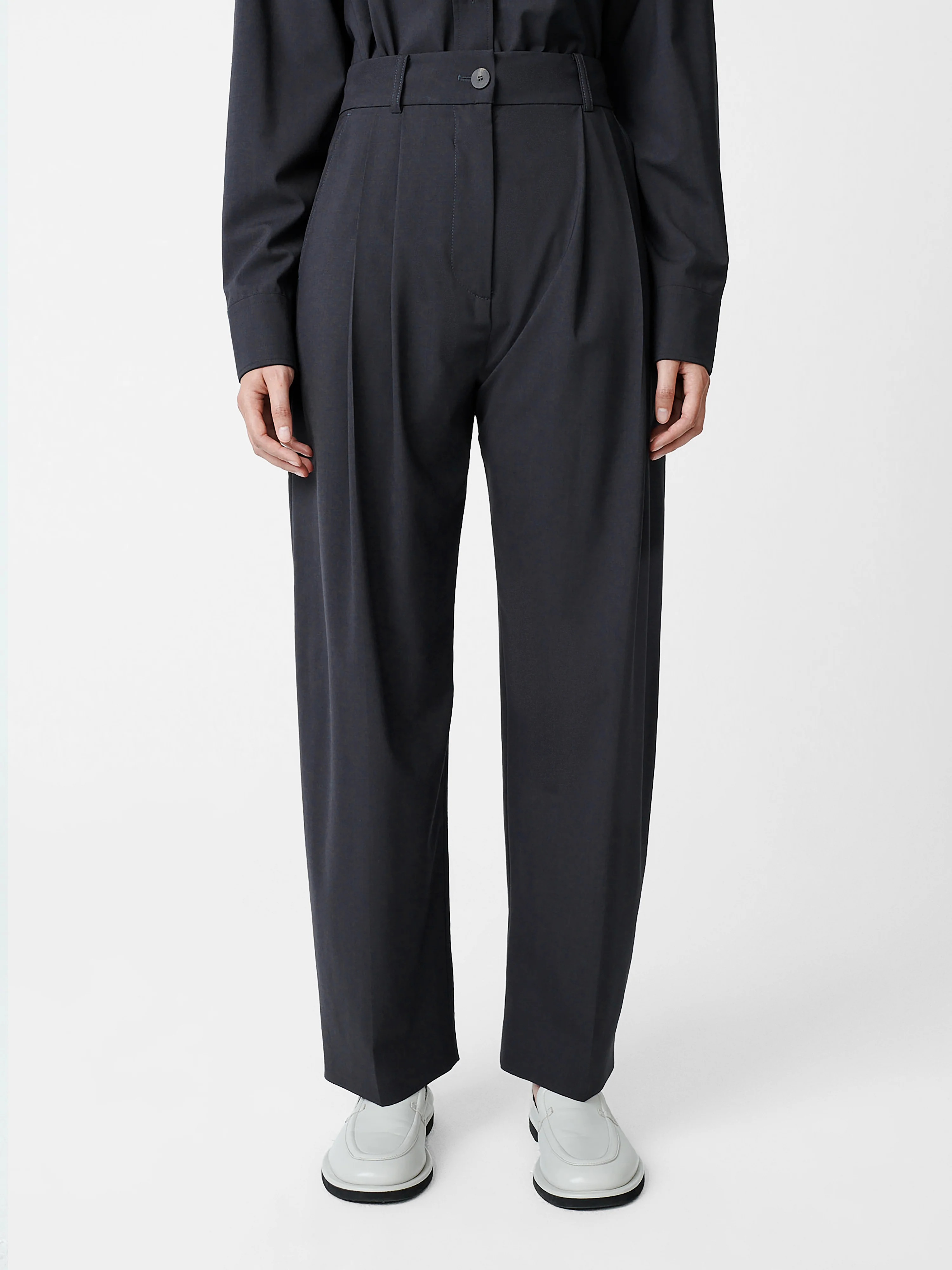 Acuna Tropical Wool Pant in Seal Blue - Image 4