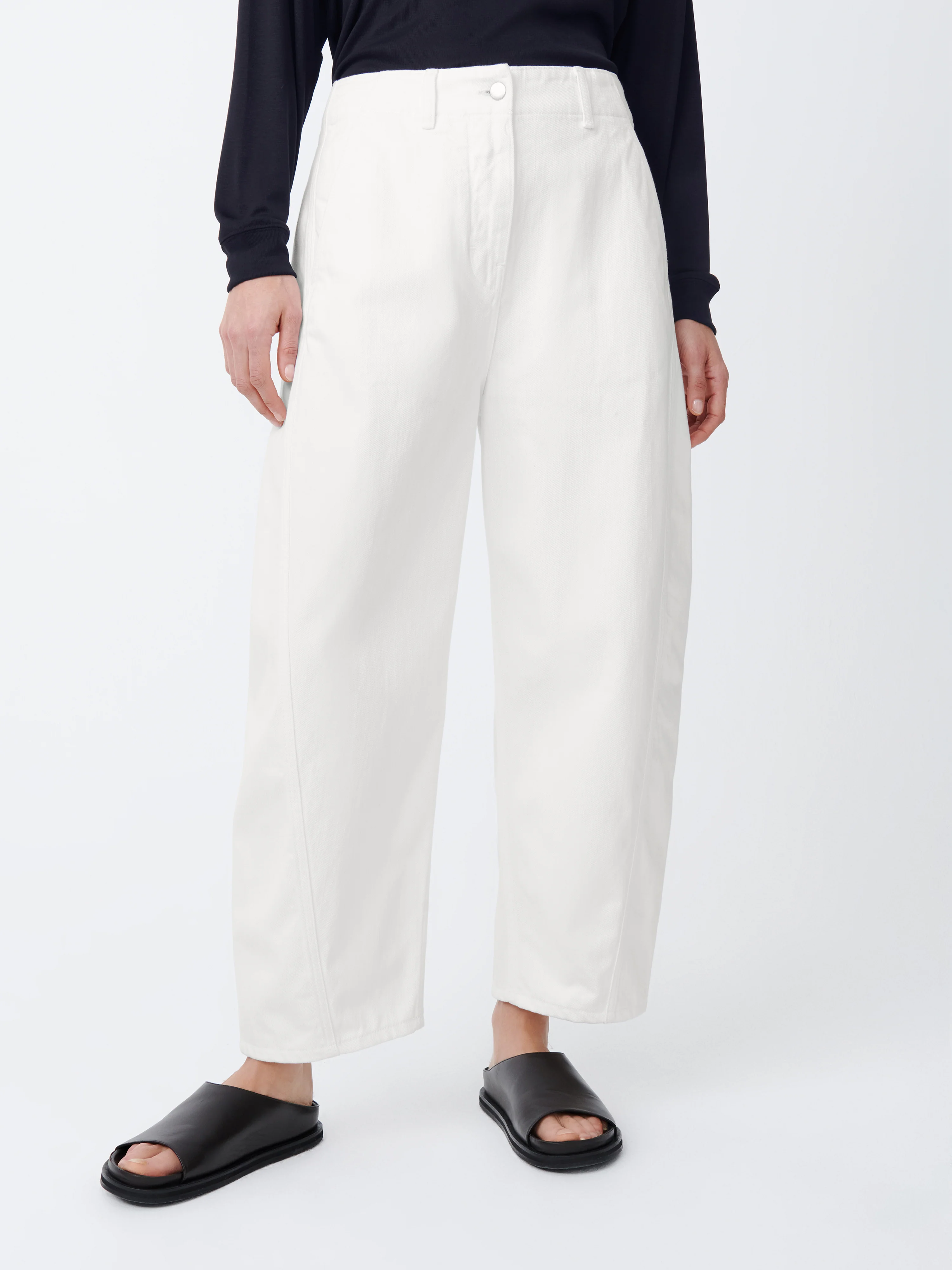 Akerman Denim Pant in Parchment - Image 4