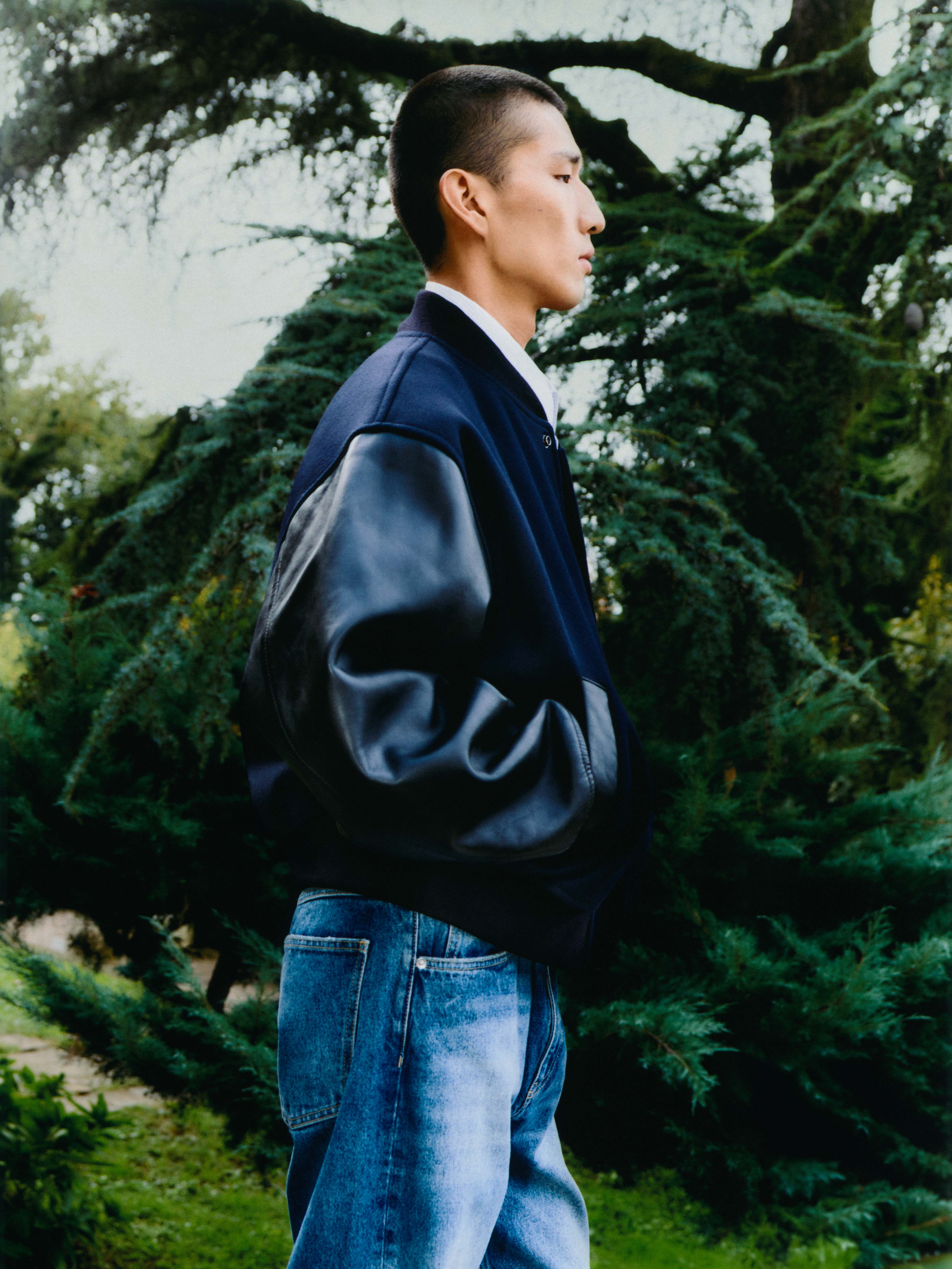 Alph Leather Bomber Jacket in Darkest Navy - Image 2