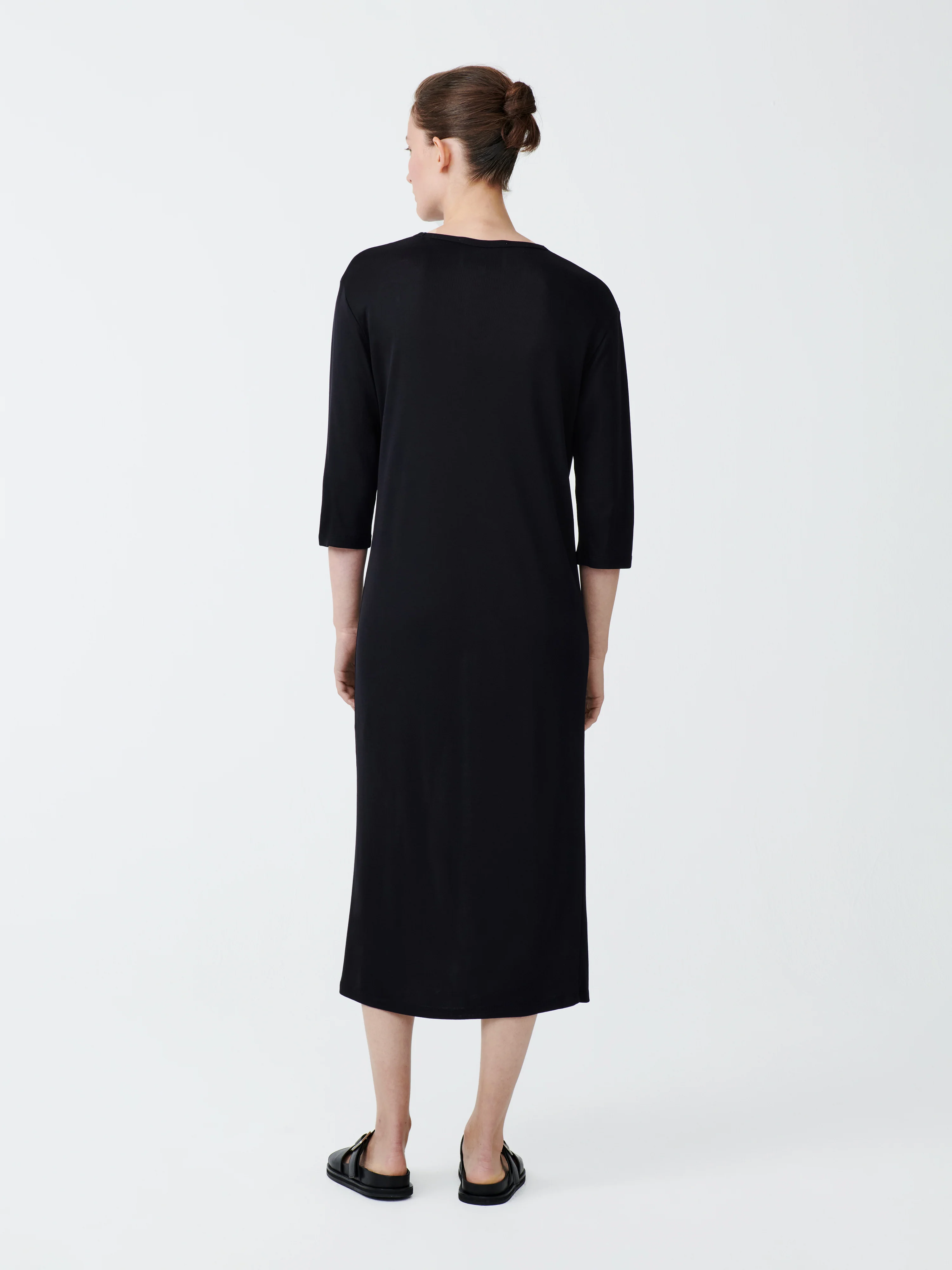 Banner Jersey Dress in Darkest Navy - Image 3