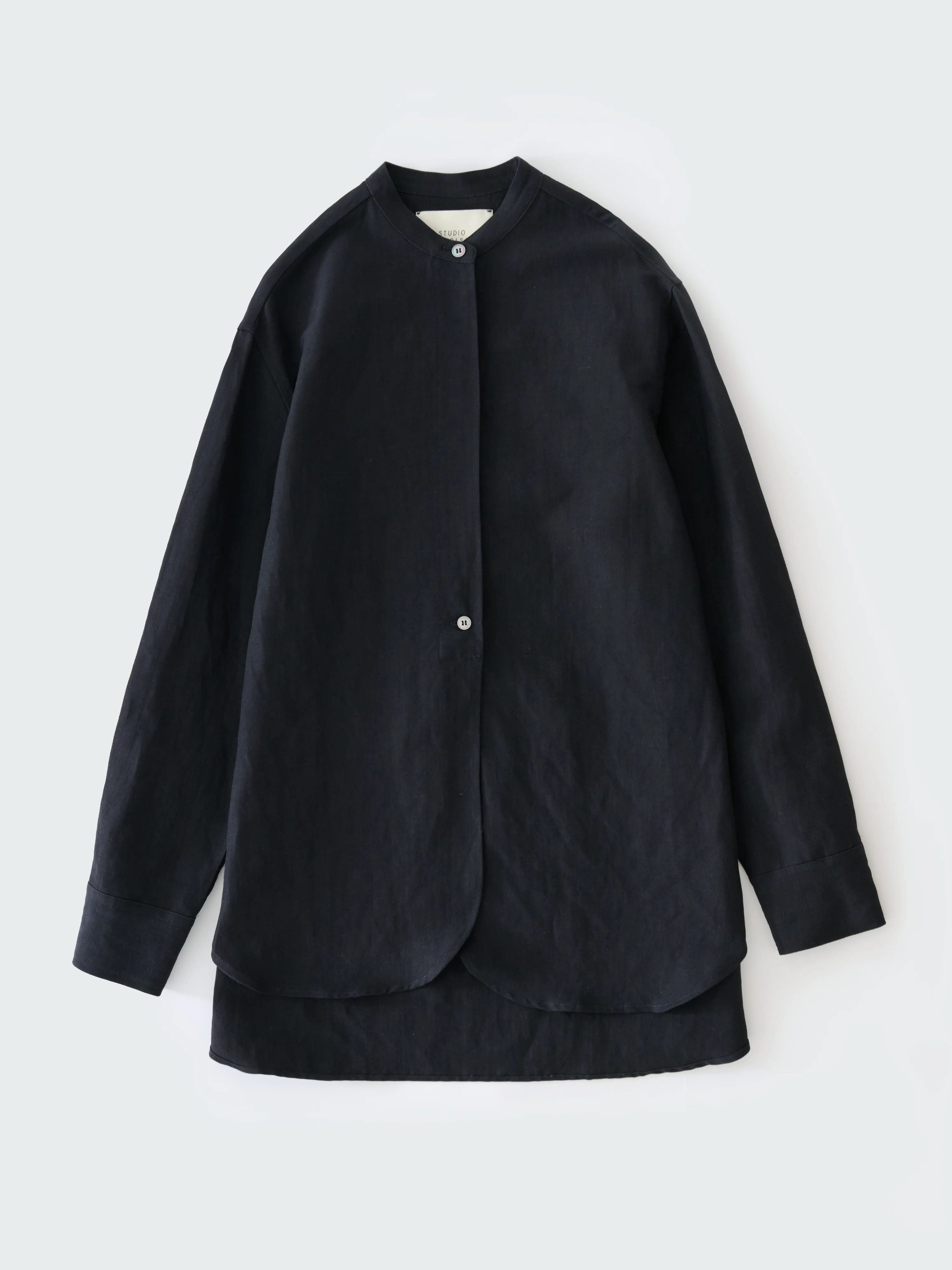 Beam Shirt in Darkest Navy - Image 6