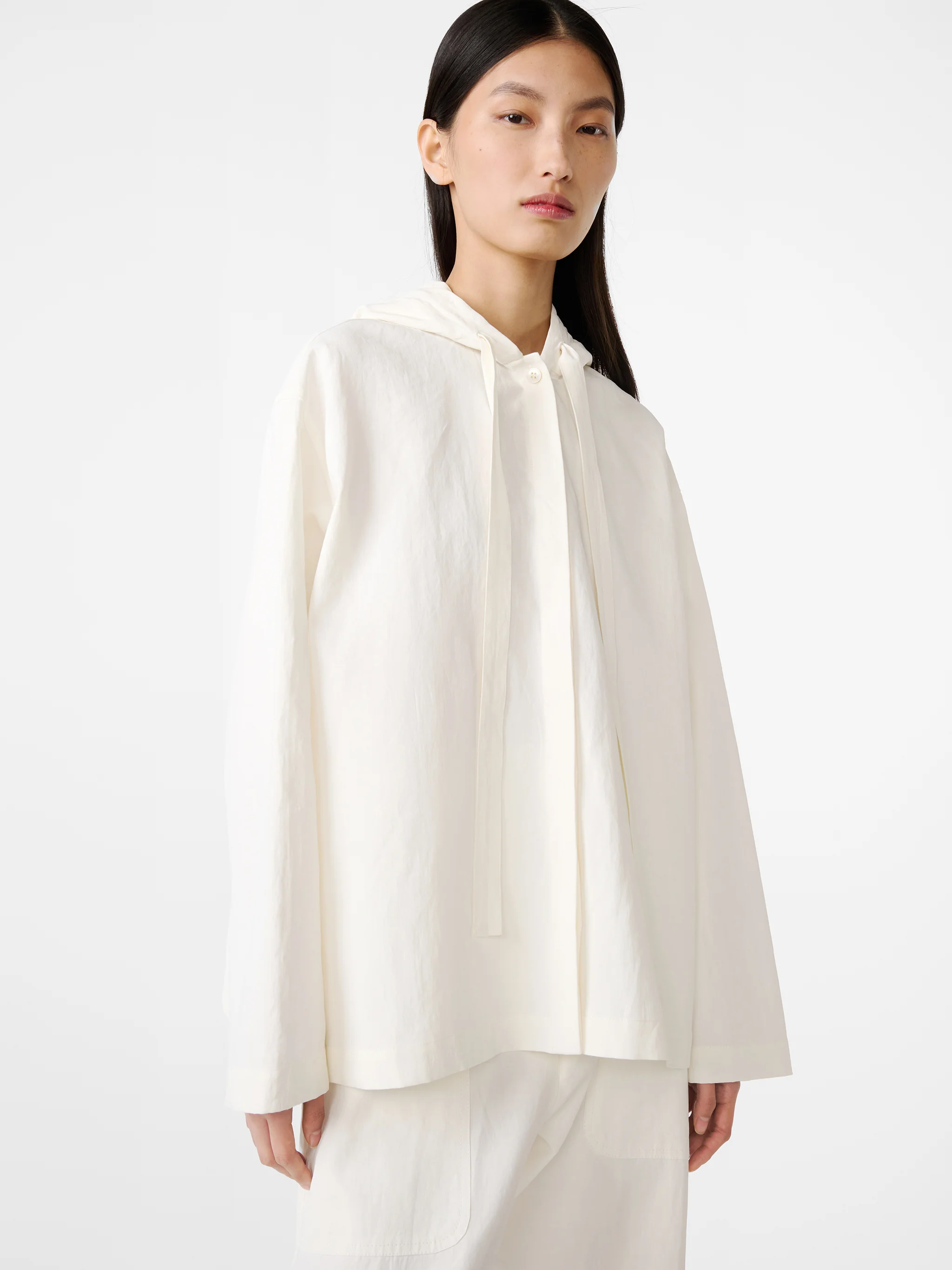 Belleri Linen Jacket in Milk - Image 3