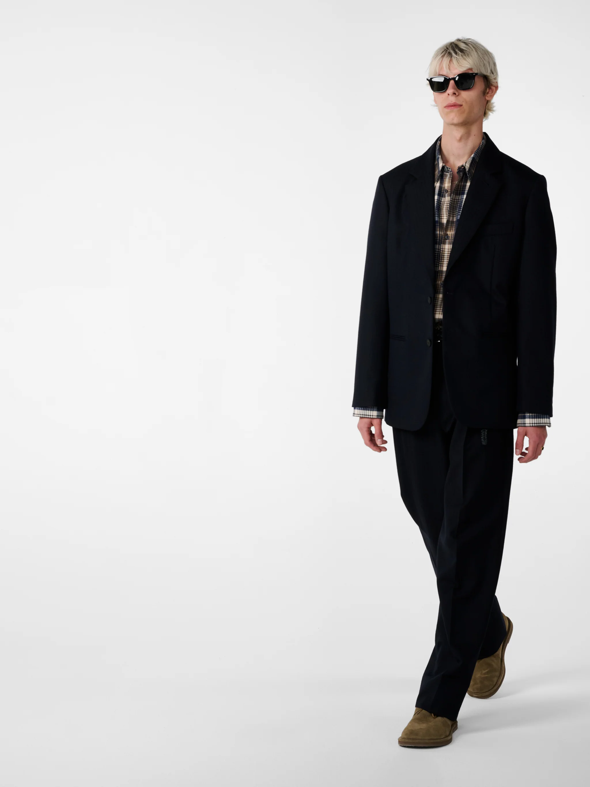 Burlington Jacket in Darkest Navy - Image 5