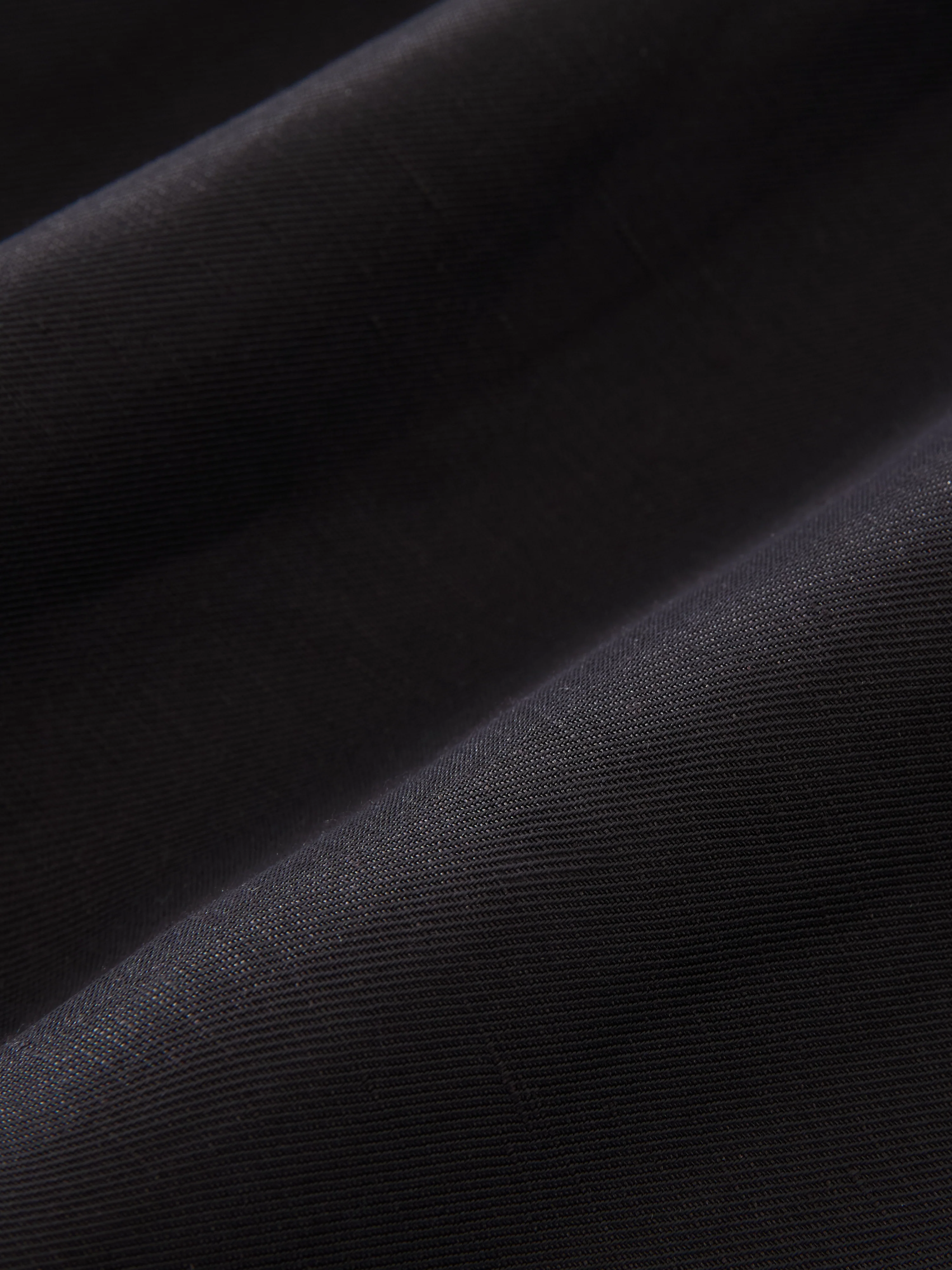 Bute Linen Top in Darkest Navy - Image 8