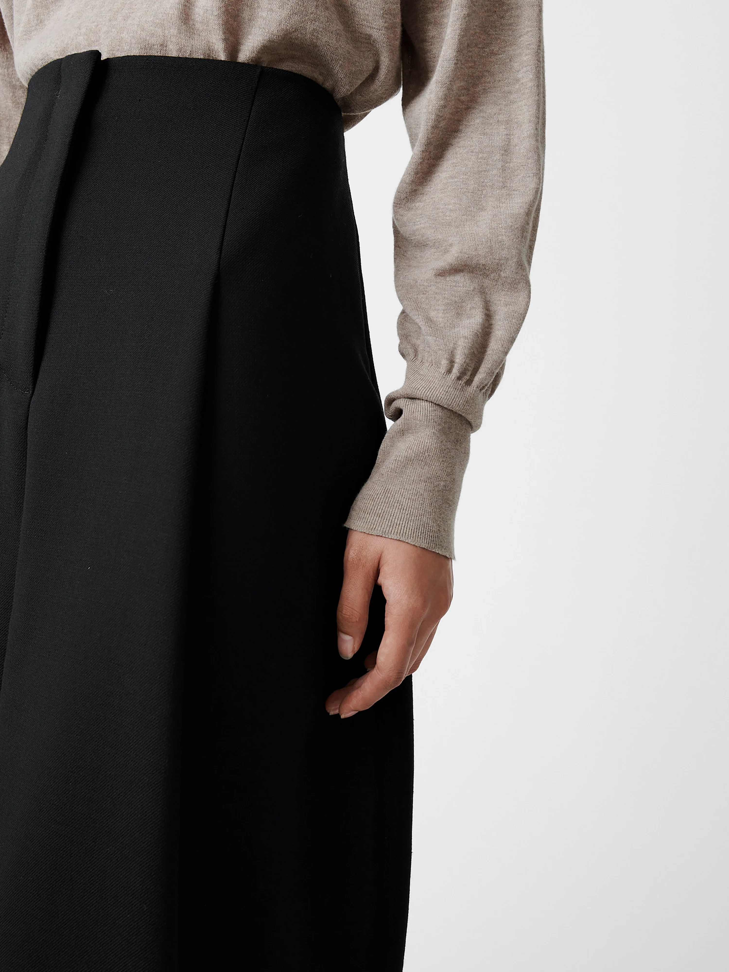 Carson Viscose Skirt in Black - Image 5