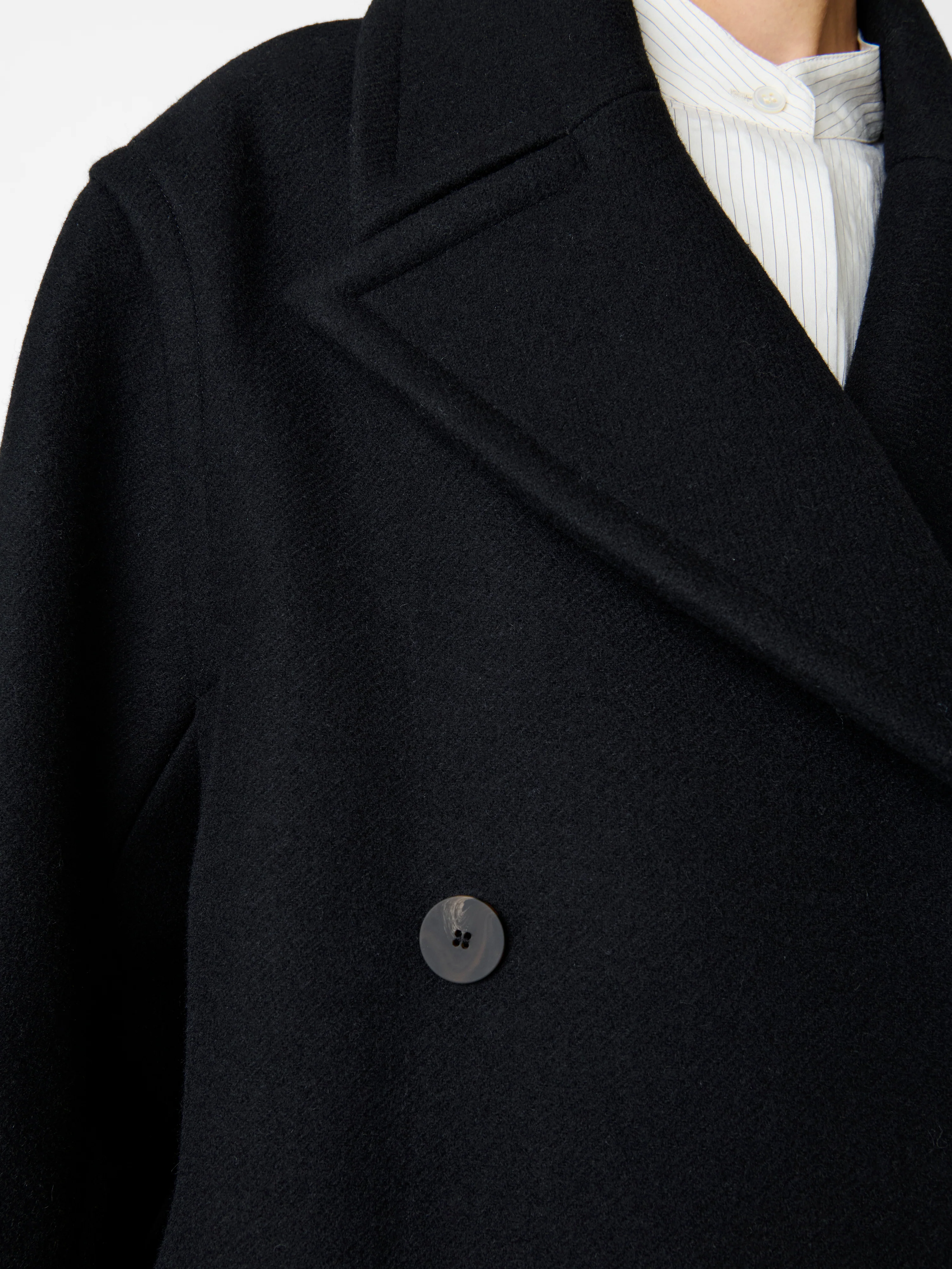 Coles Coat in Black - Image 5