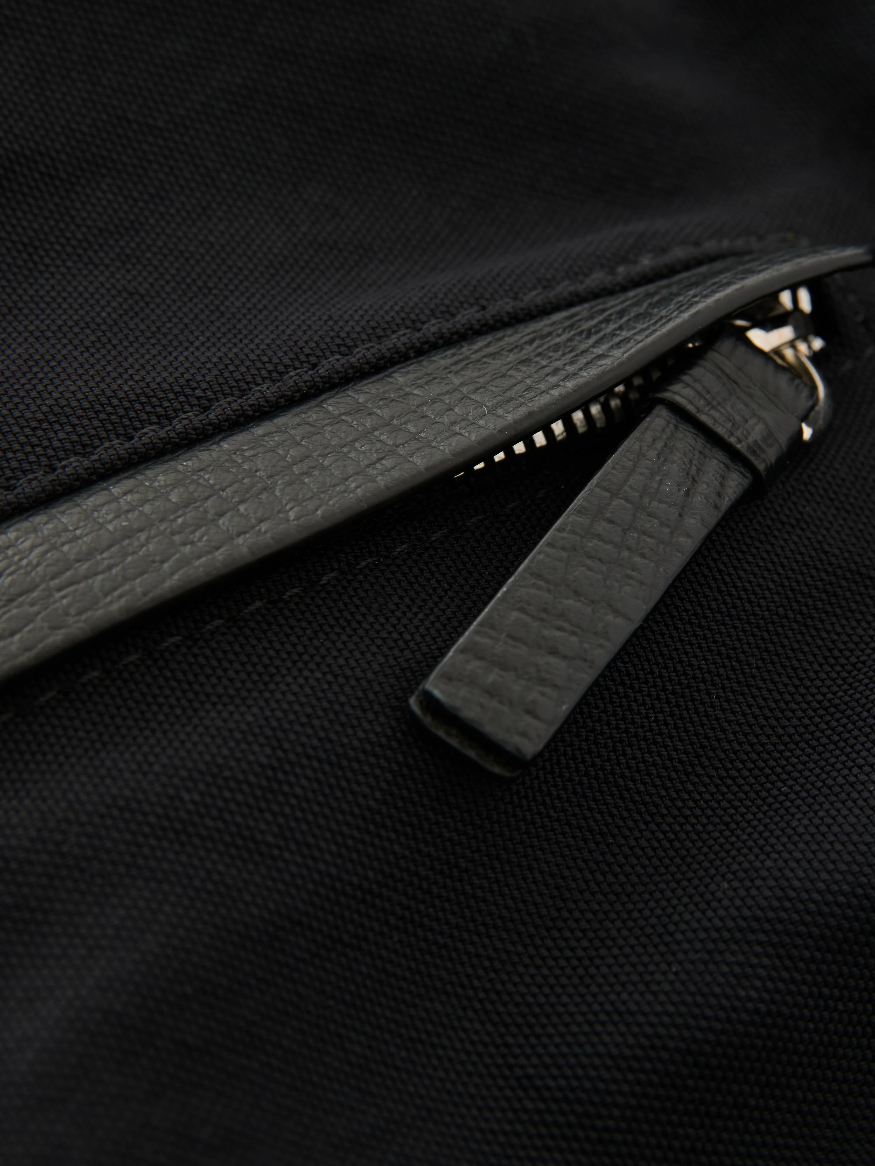 Cross Duffle Bag in Black - Image 7