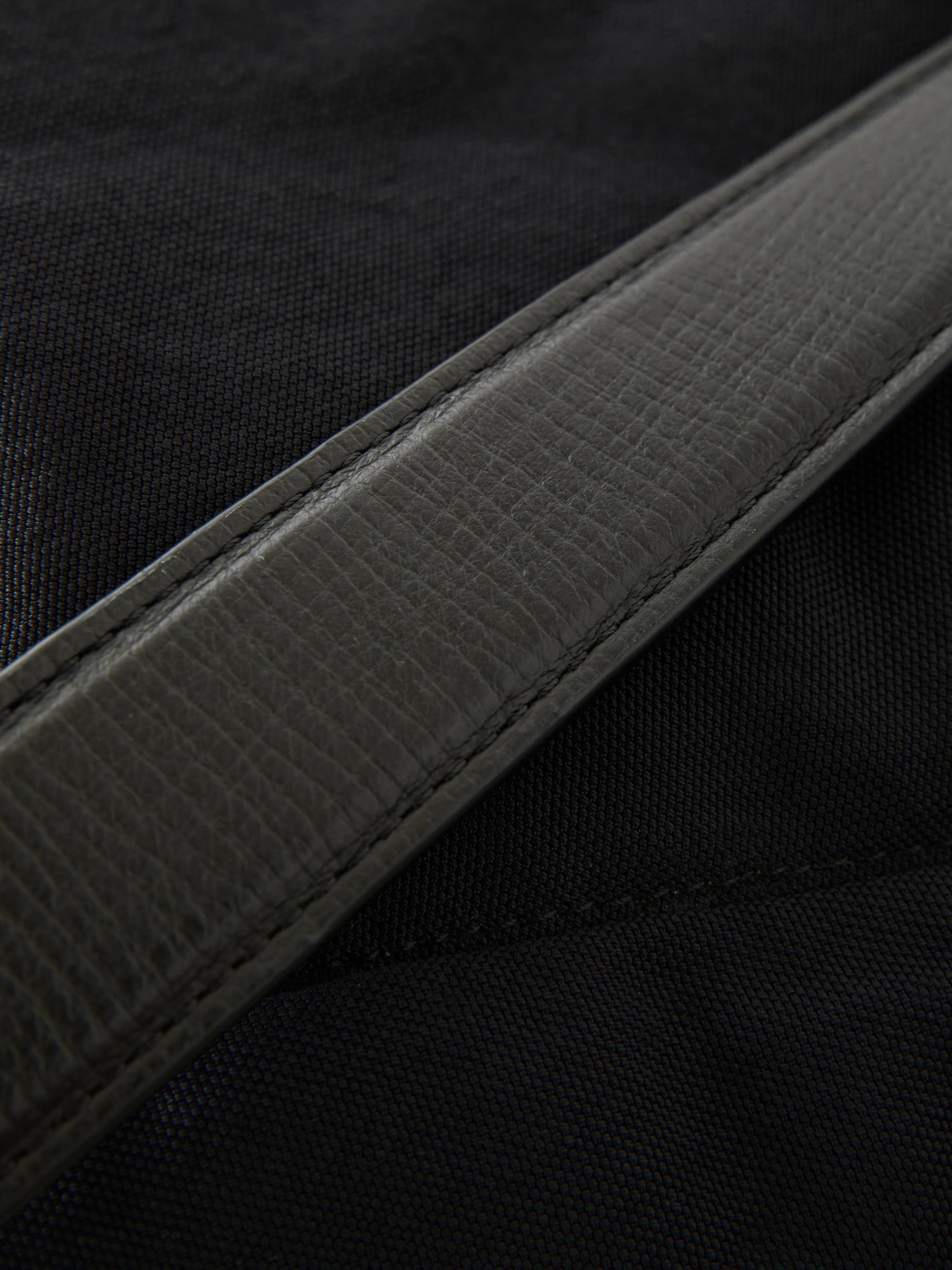 Cross Duffle Bag in Black - Image 8