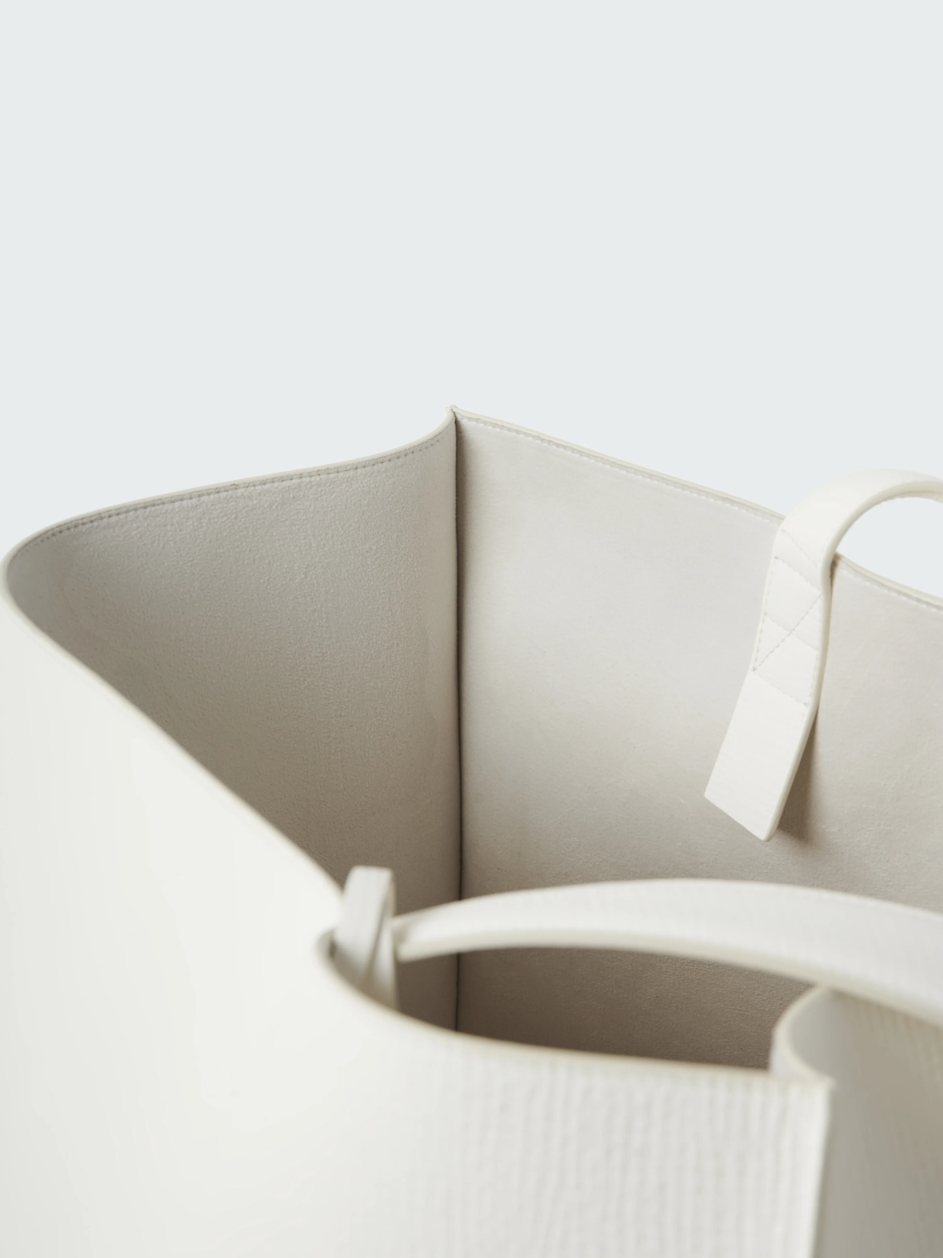 Doublet Leather Bag in Parchment - Image 9