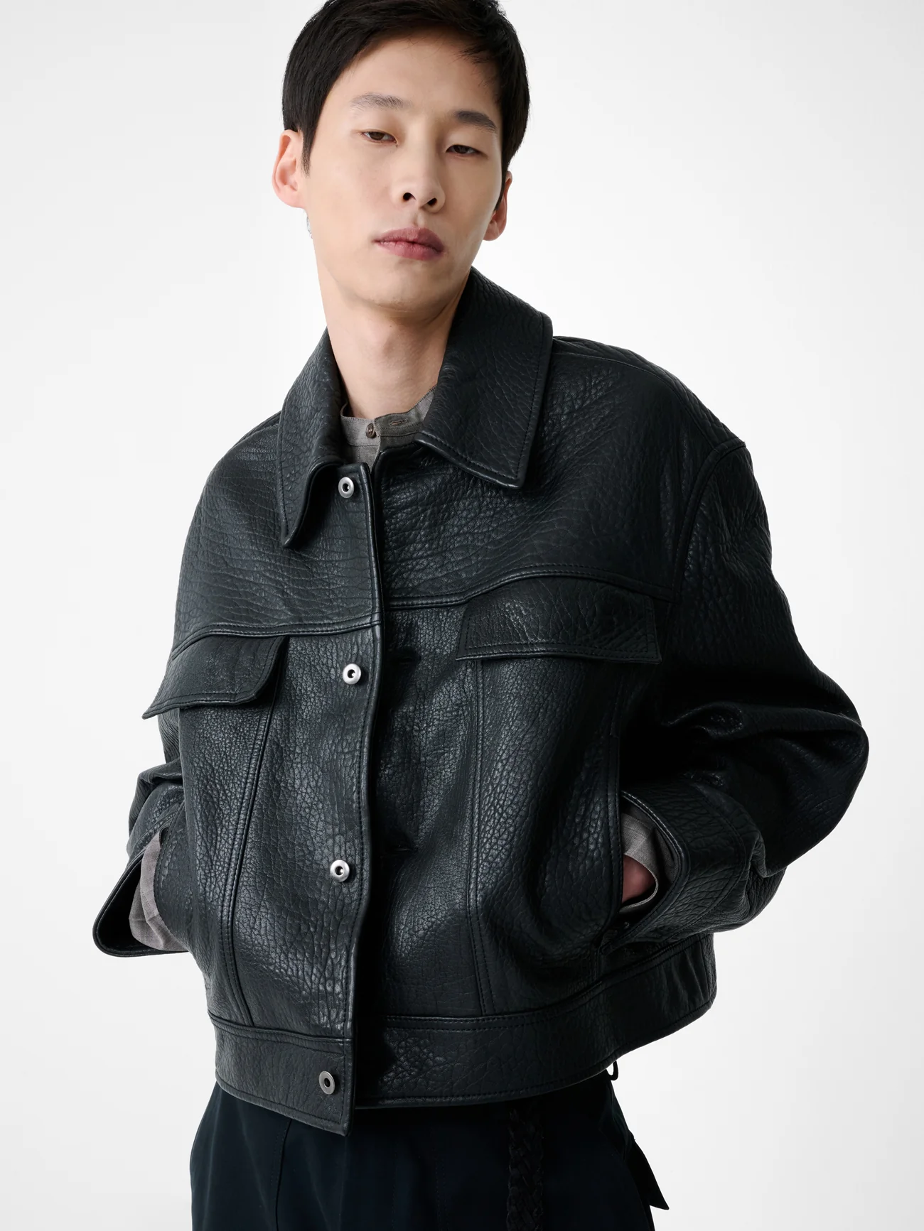 Doyard Leather Jacket in Black - Image 6