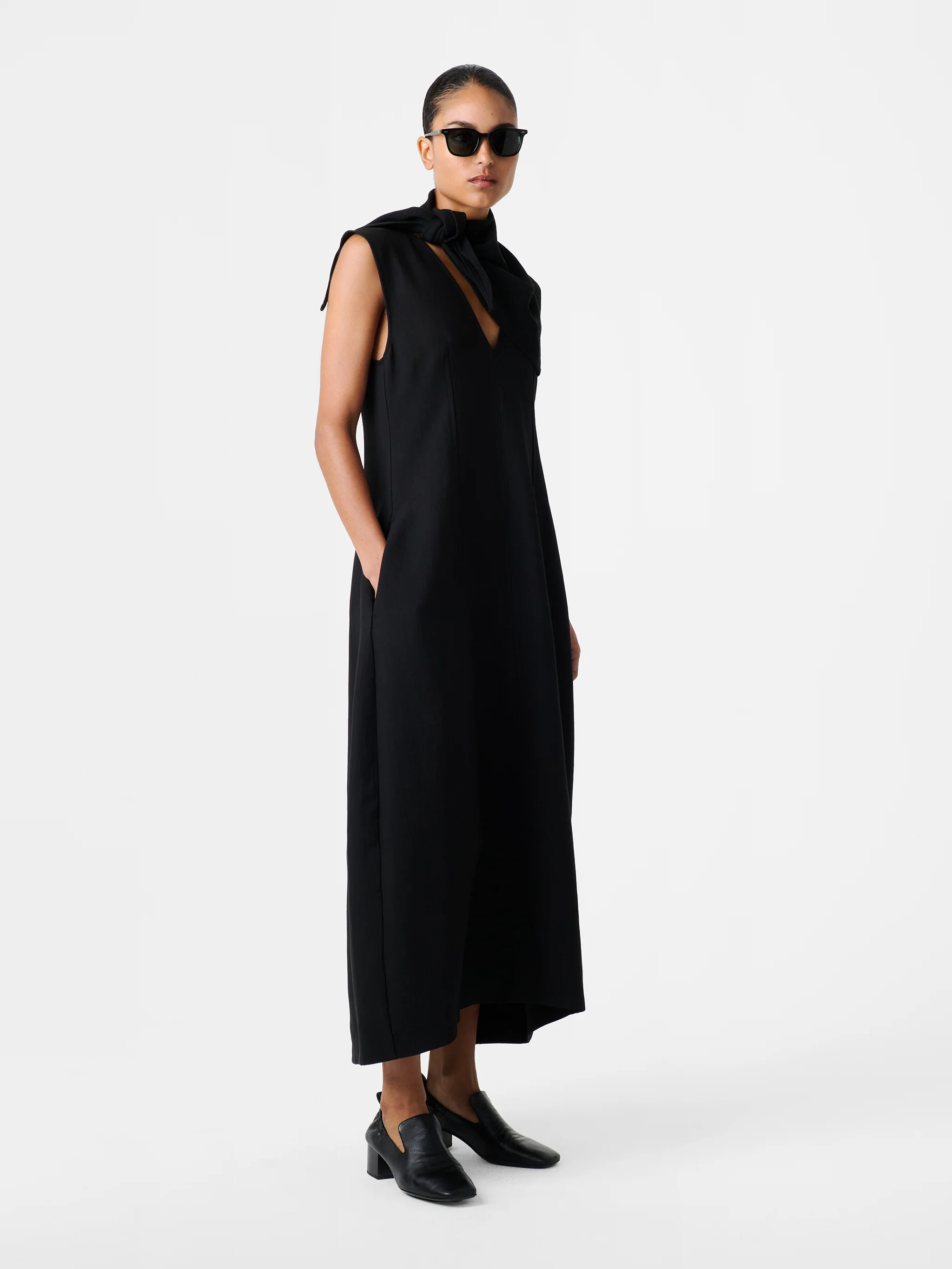 Enna Dress in Black - Image 3