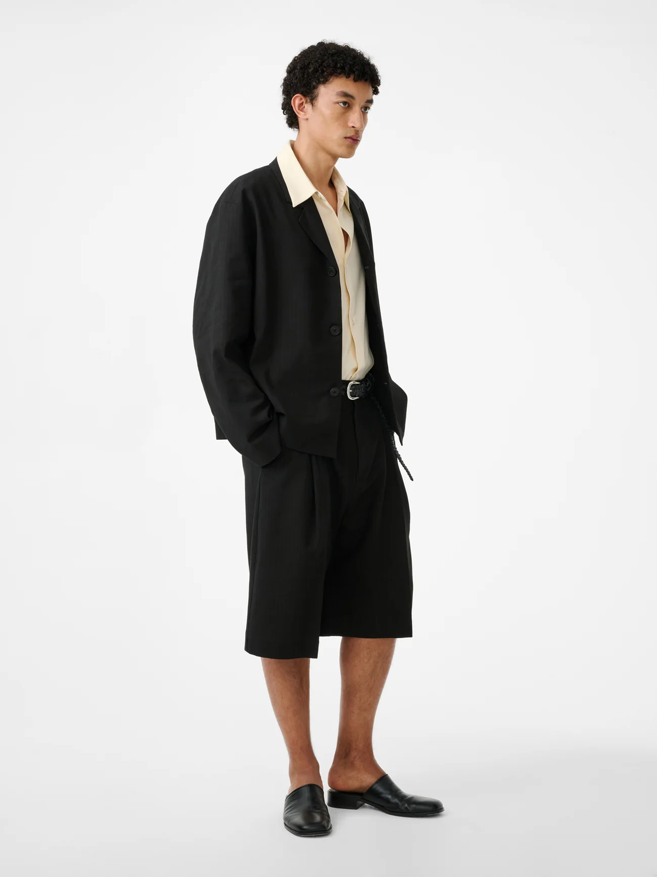 Ferro Jacket in Black - Image 4