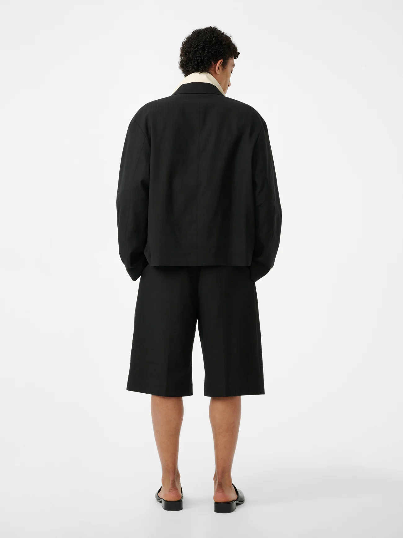 Ferro Jacket in Black - Image 5