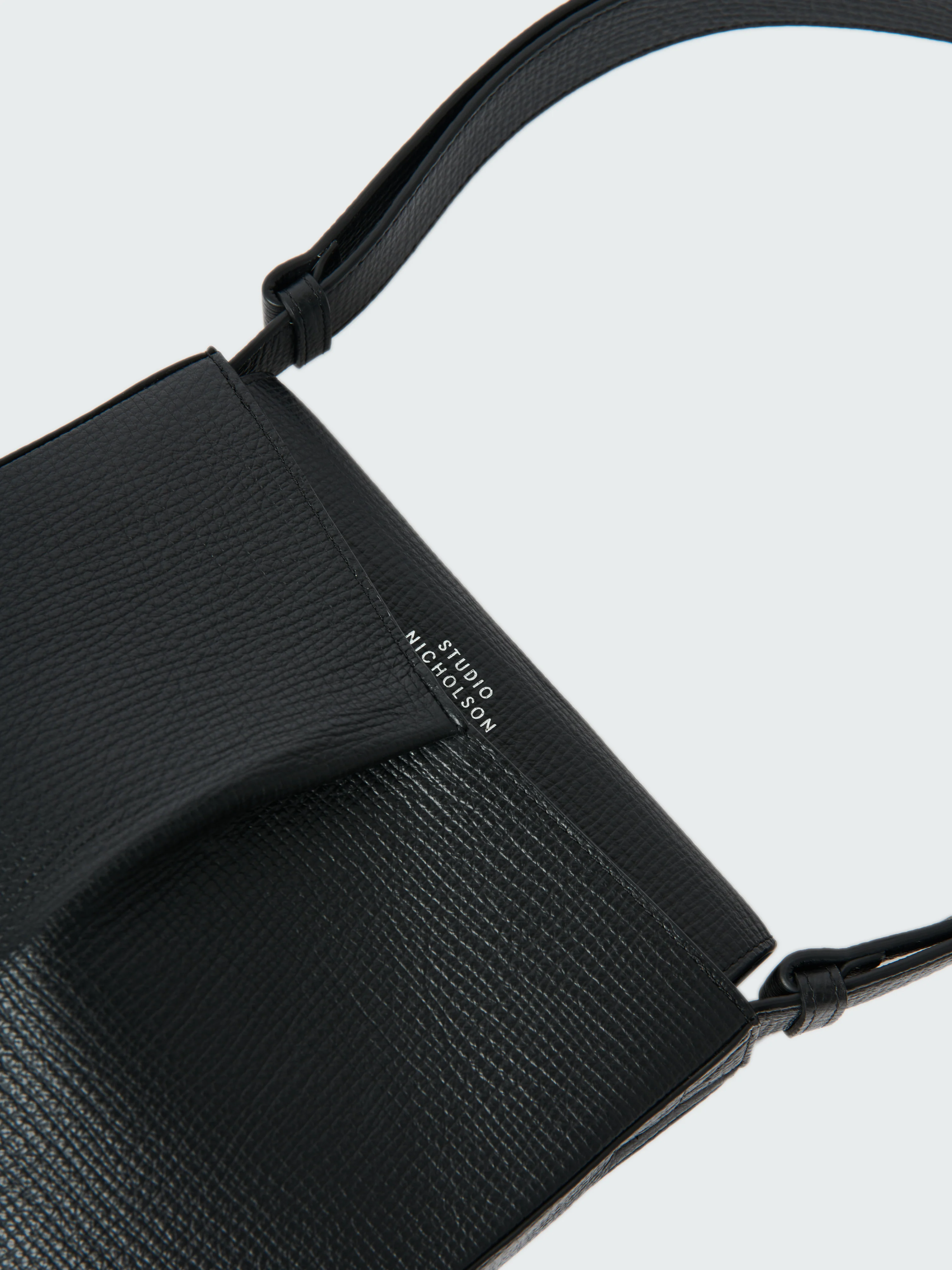 Fortuna Leather Bag in Black - Image 6