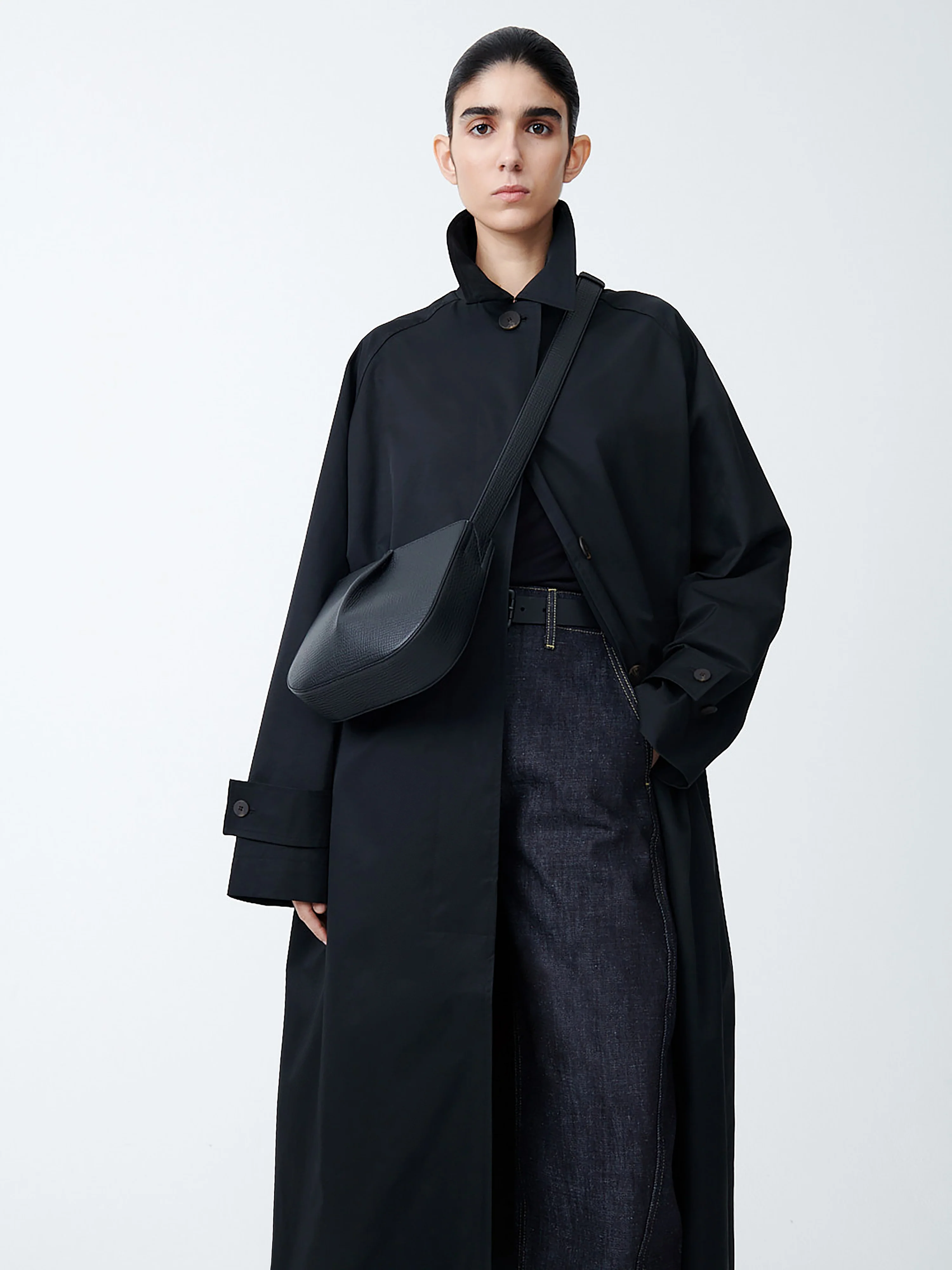 Fortuna Leather Bag in Black - Image 9