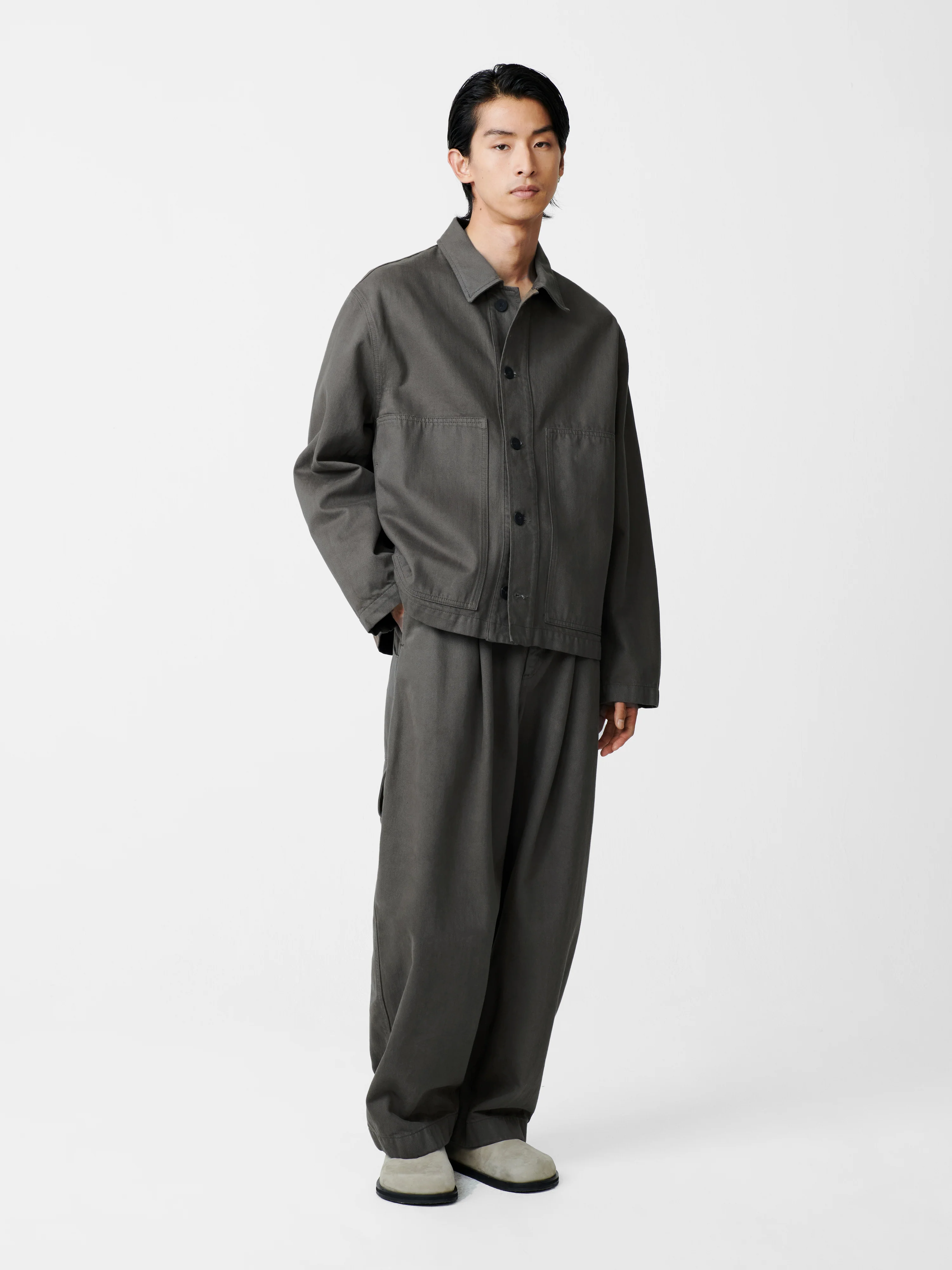 Graph Jacket in Tarmac Grey - Image 2