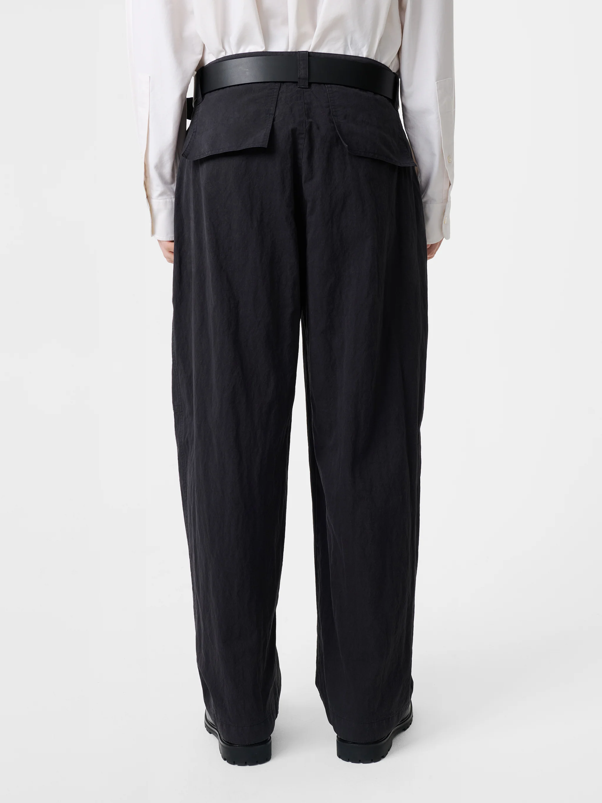 Howse Pant in Dark Navy - Image 6