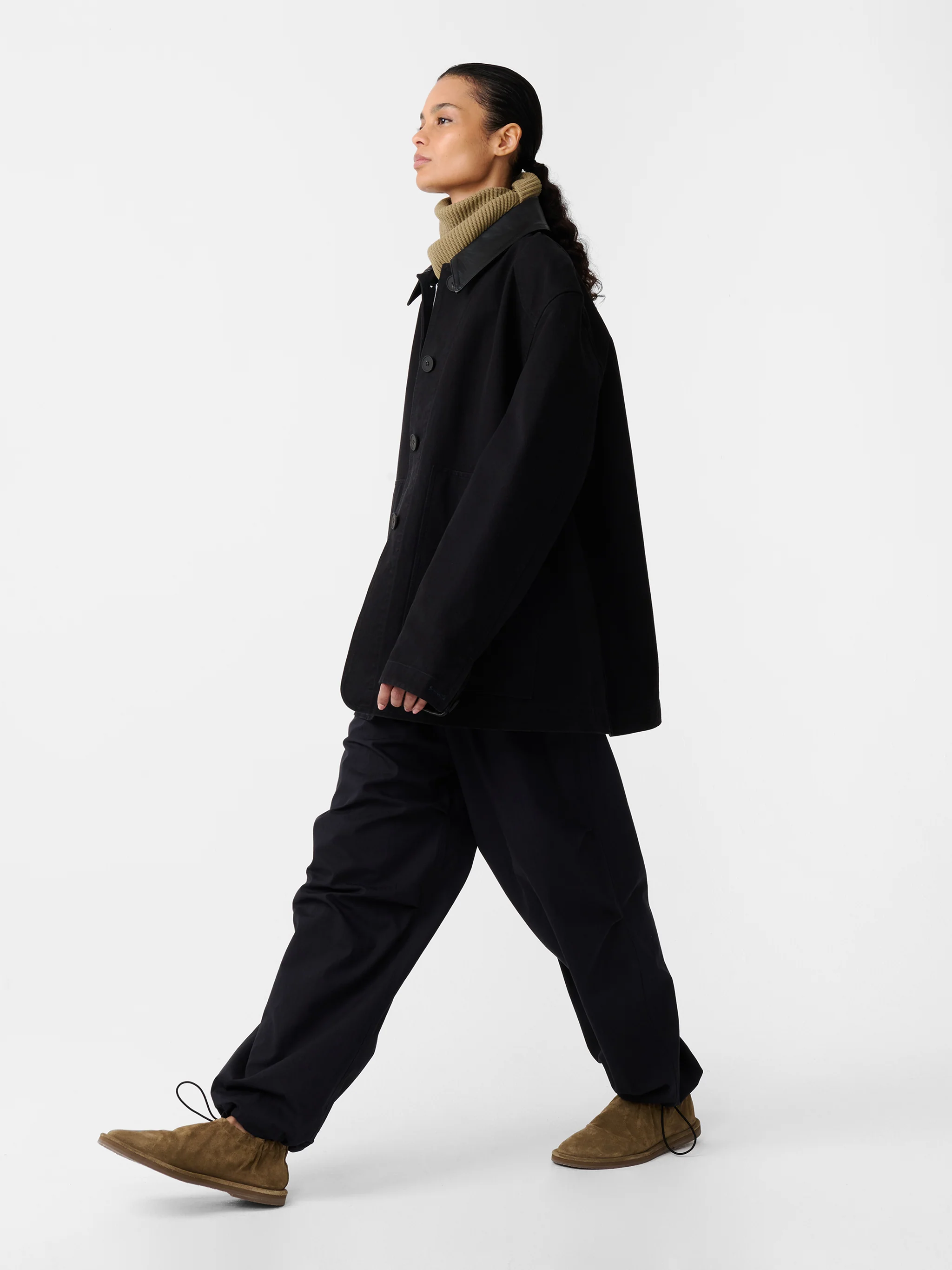 Leader Jacket in Darkest Navy - Image 5
