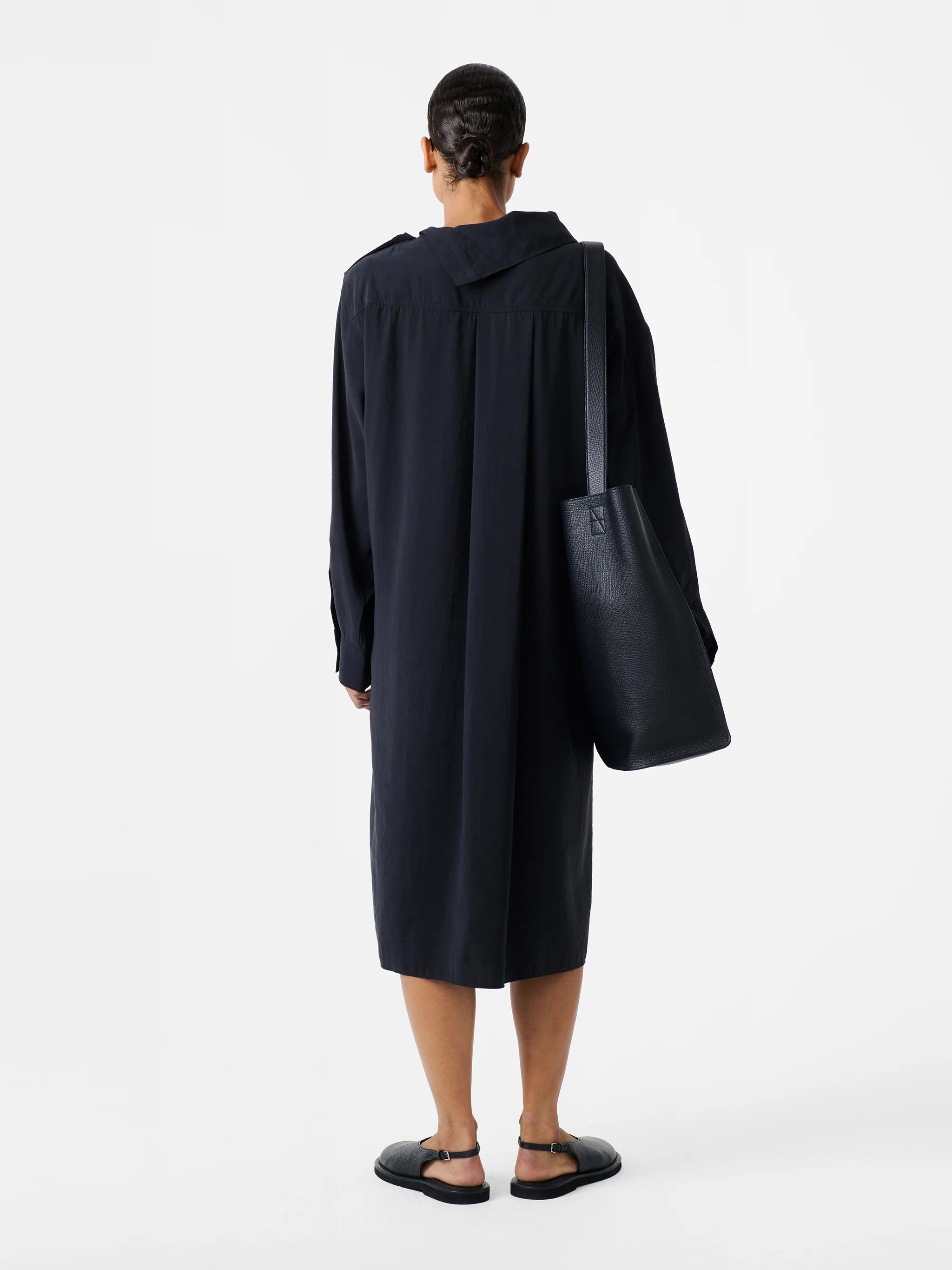 Leat Dress in Darkest Navy - Image 4