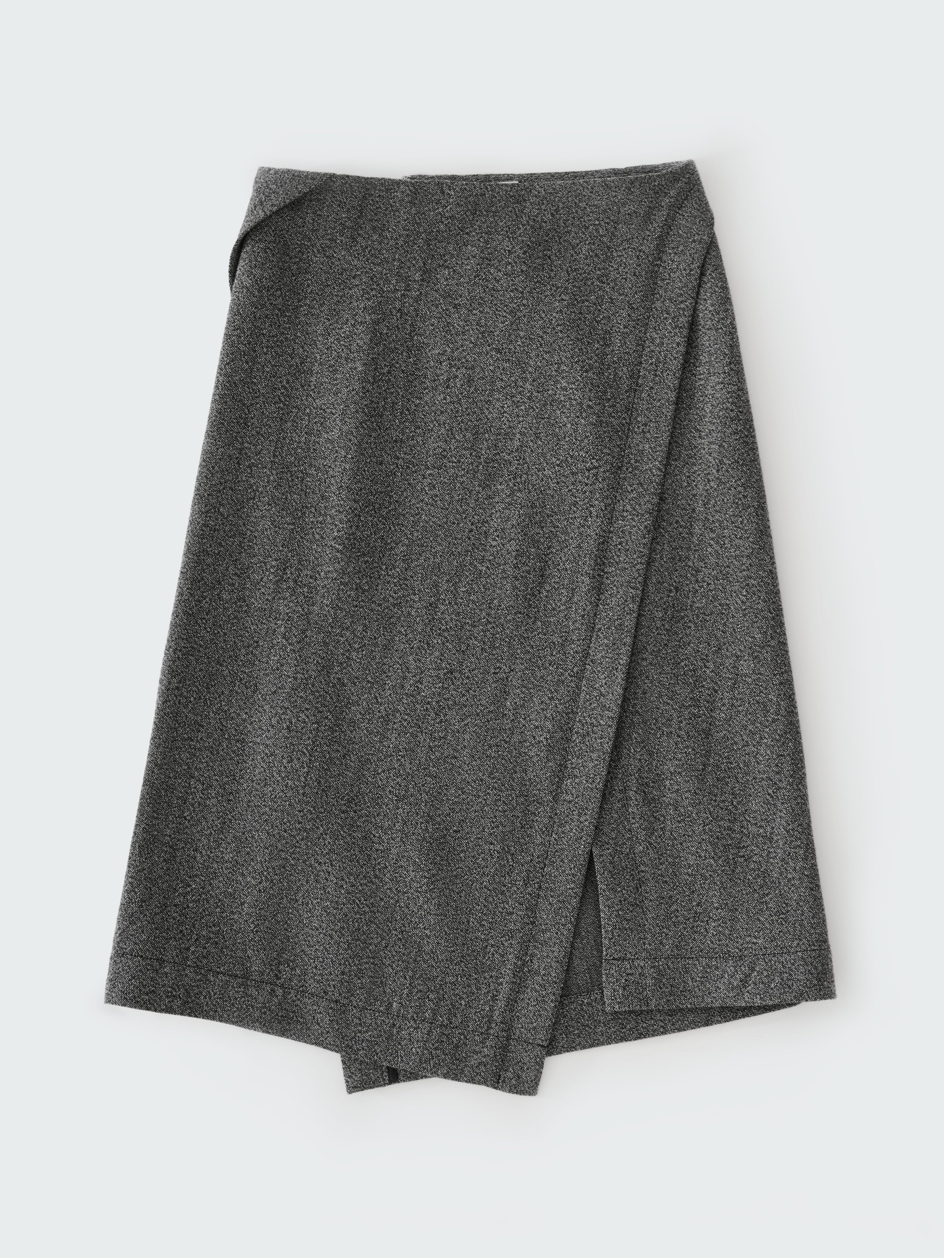 Lerryn Skirt in Black / White - Image 5
