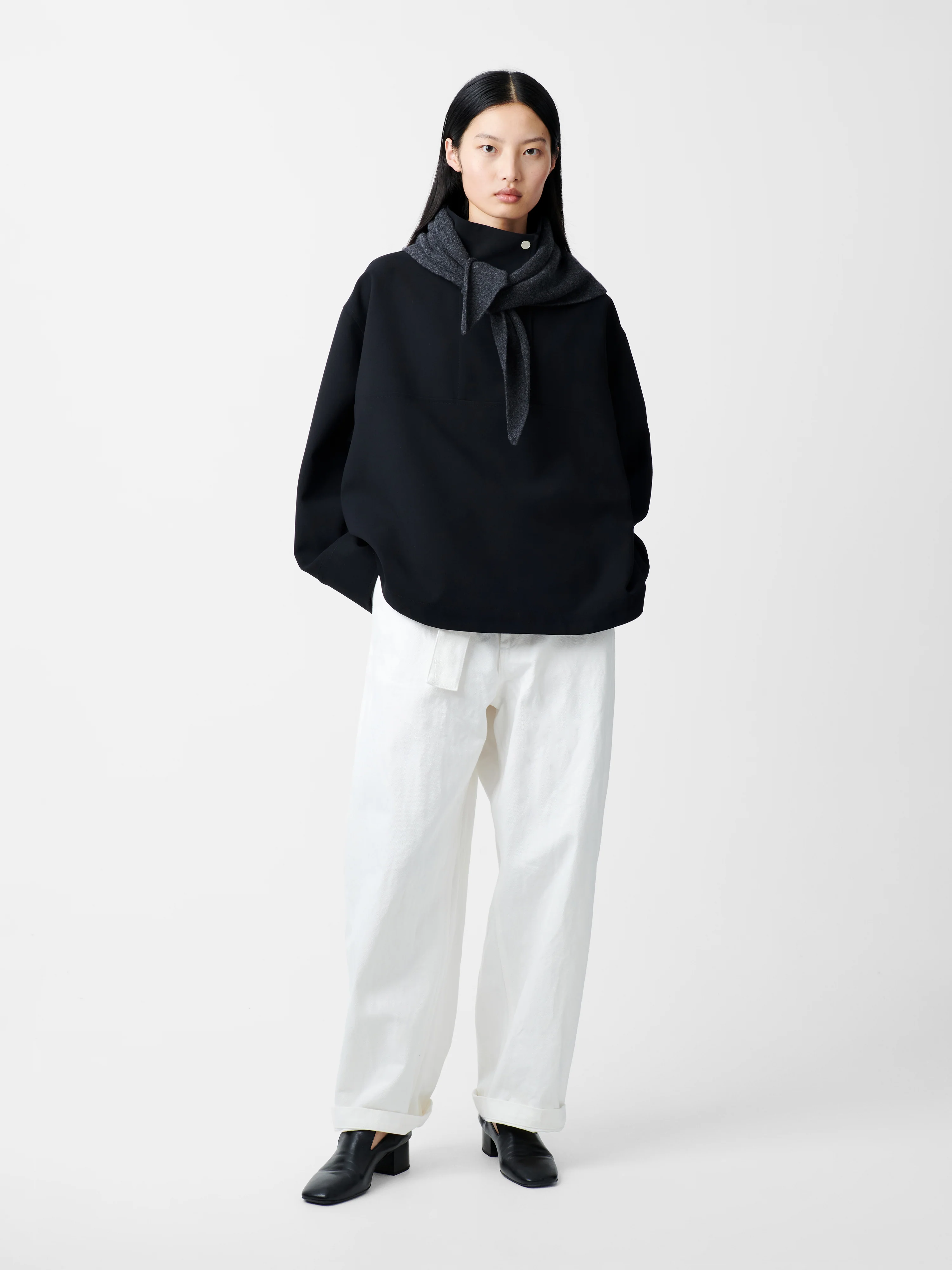 Loder Jacket in Black - Image 5