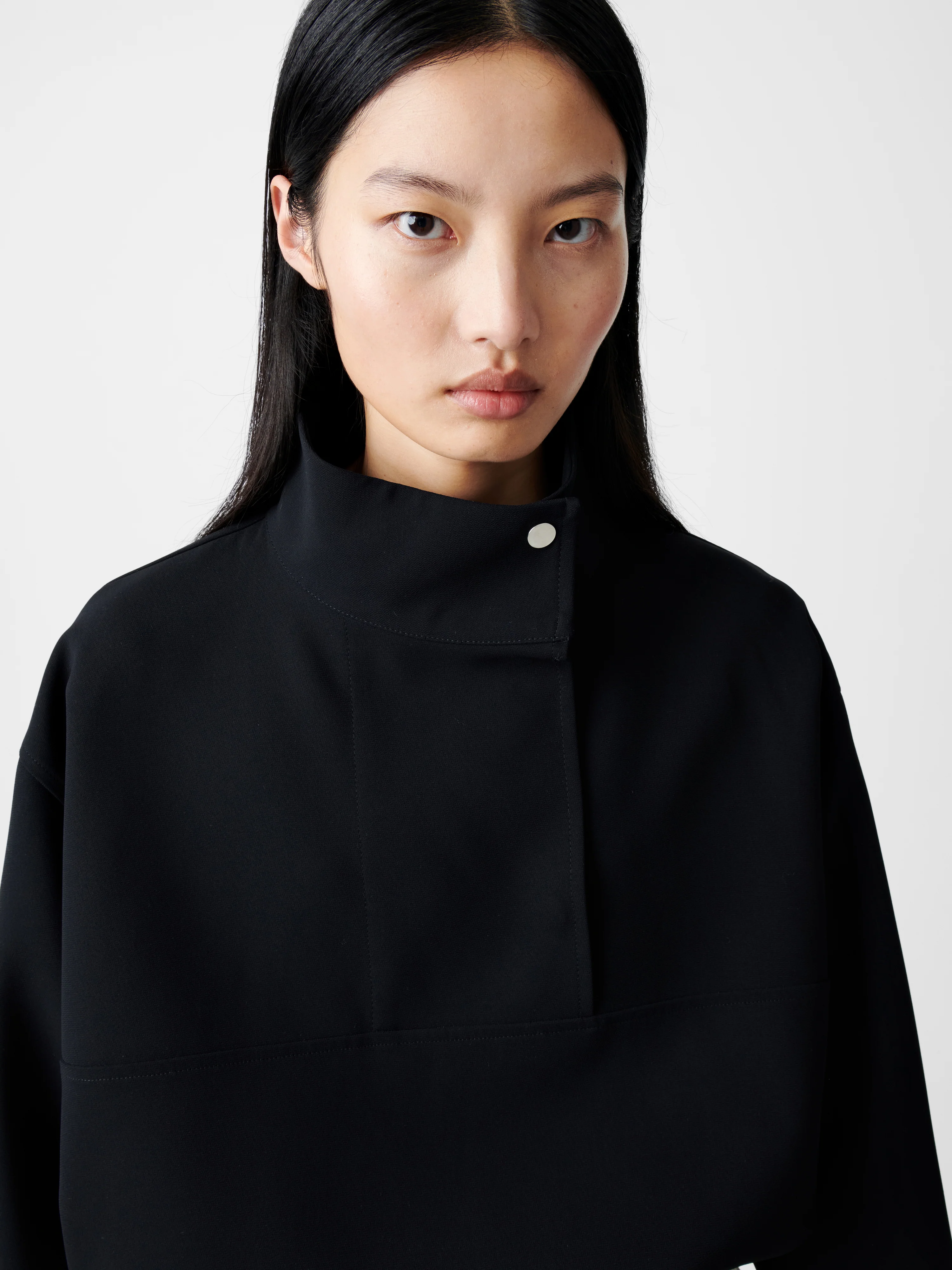Loder Jacket in Black - Image 6