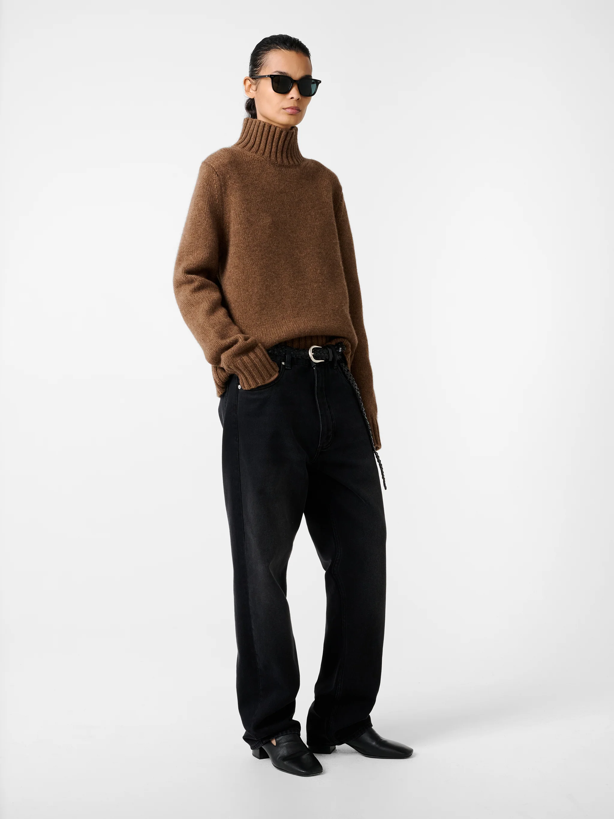 Loris Knit in Caramel - Image 3