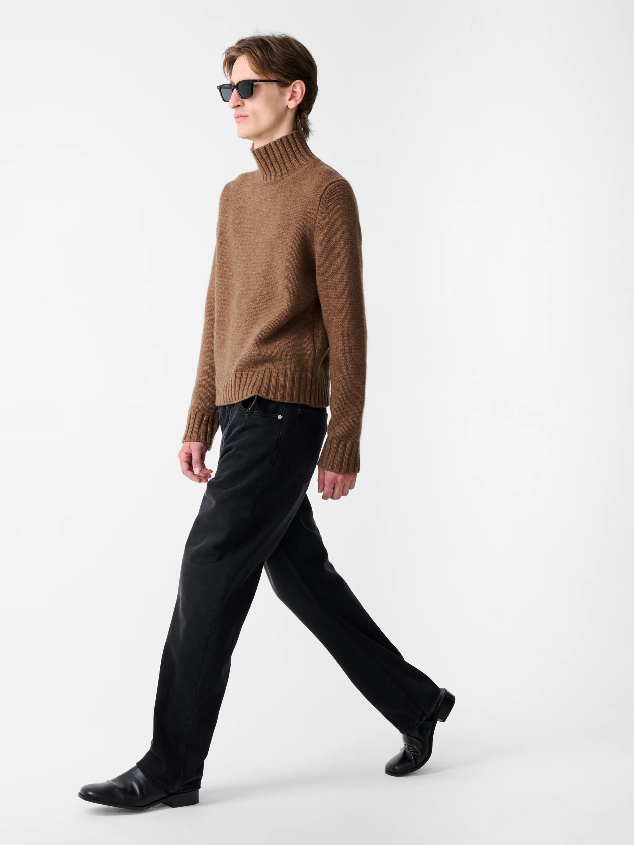 Loris Knit in Caramel - Image 4