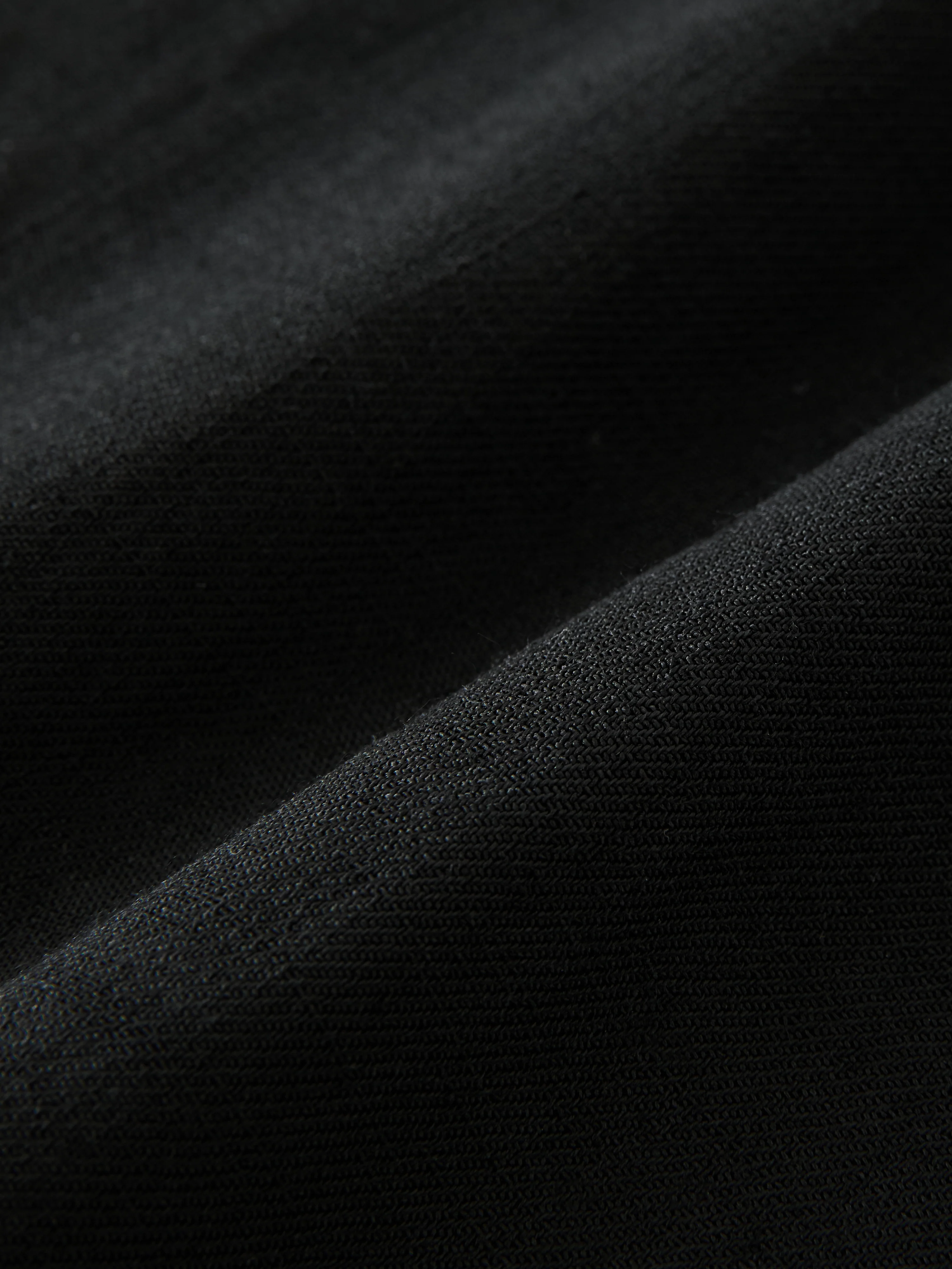 Lory Top in Black - Image 8