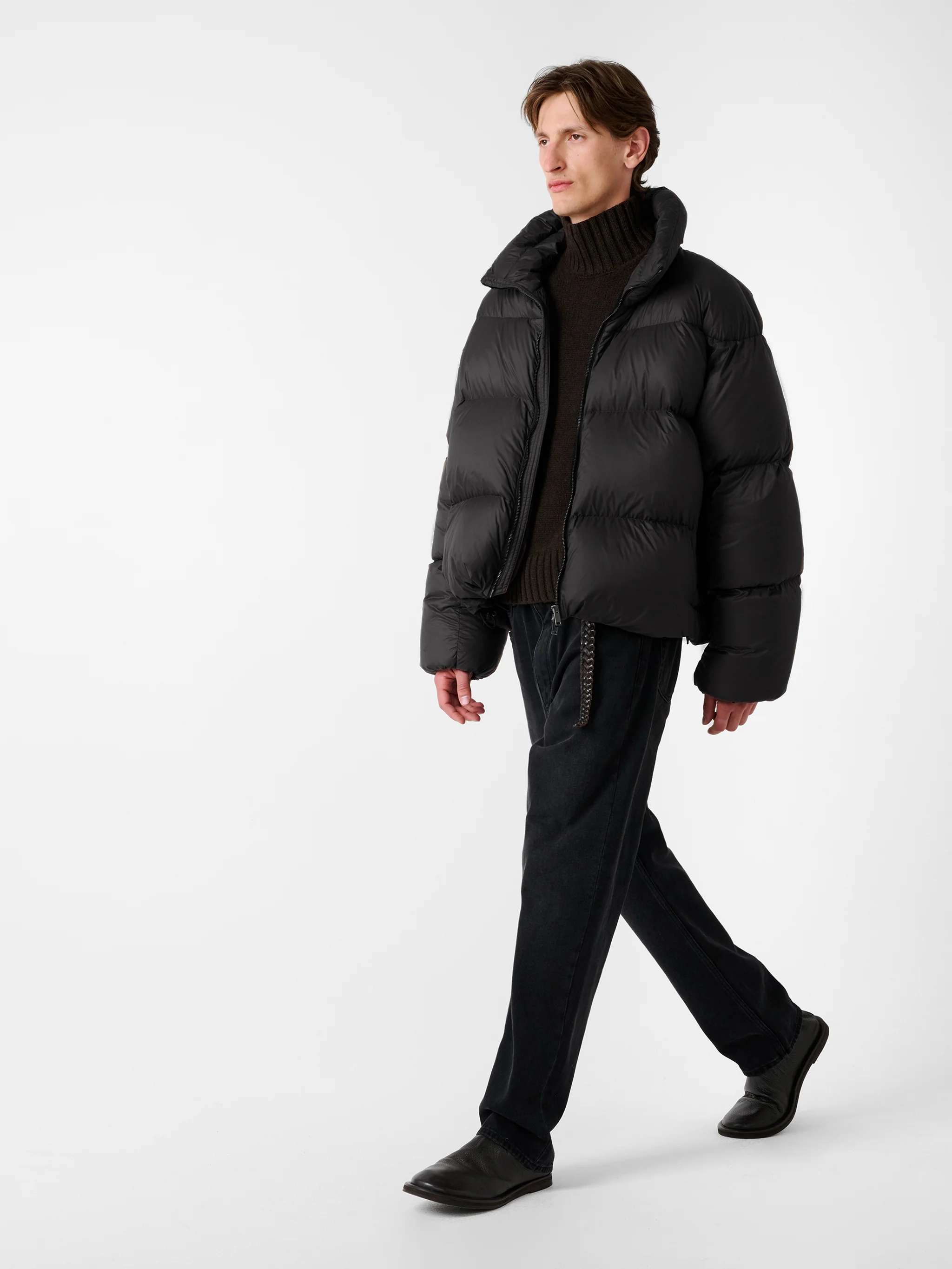 Massey Puffer Jacket in Black - Image 4