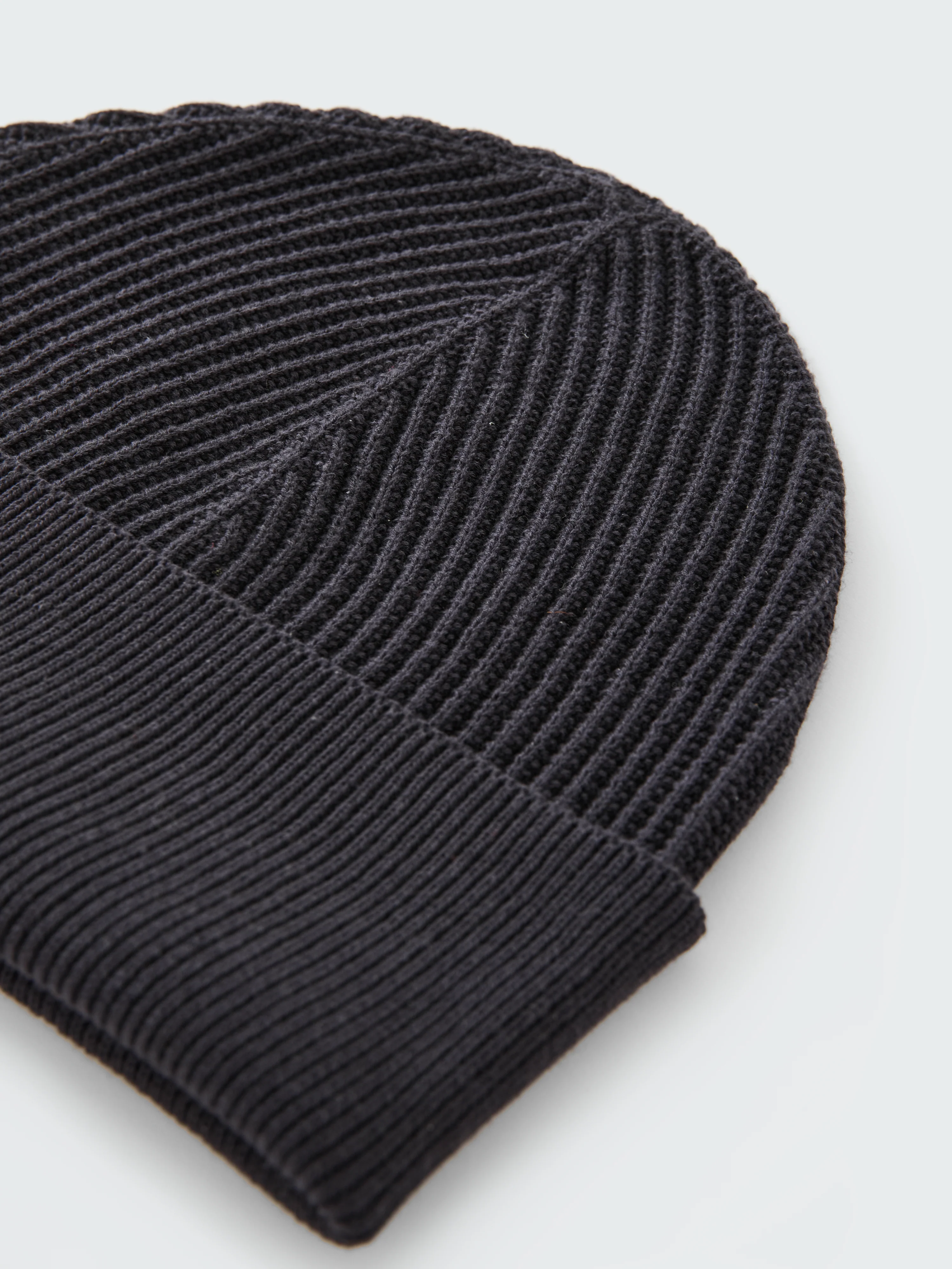 Mikkel Beanie in Pewter - Image 3