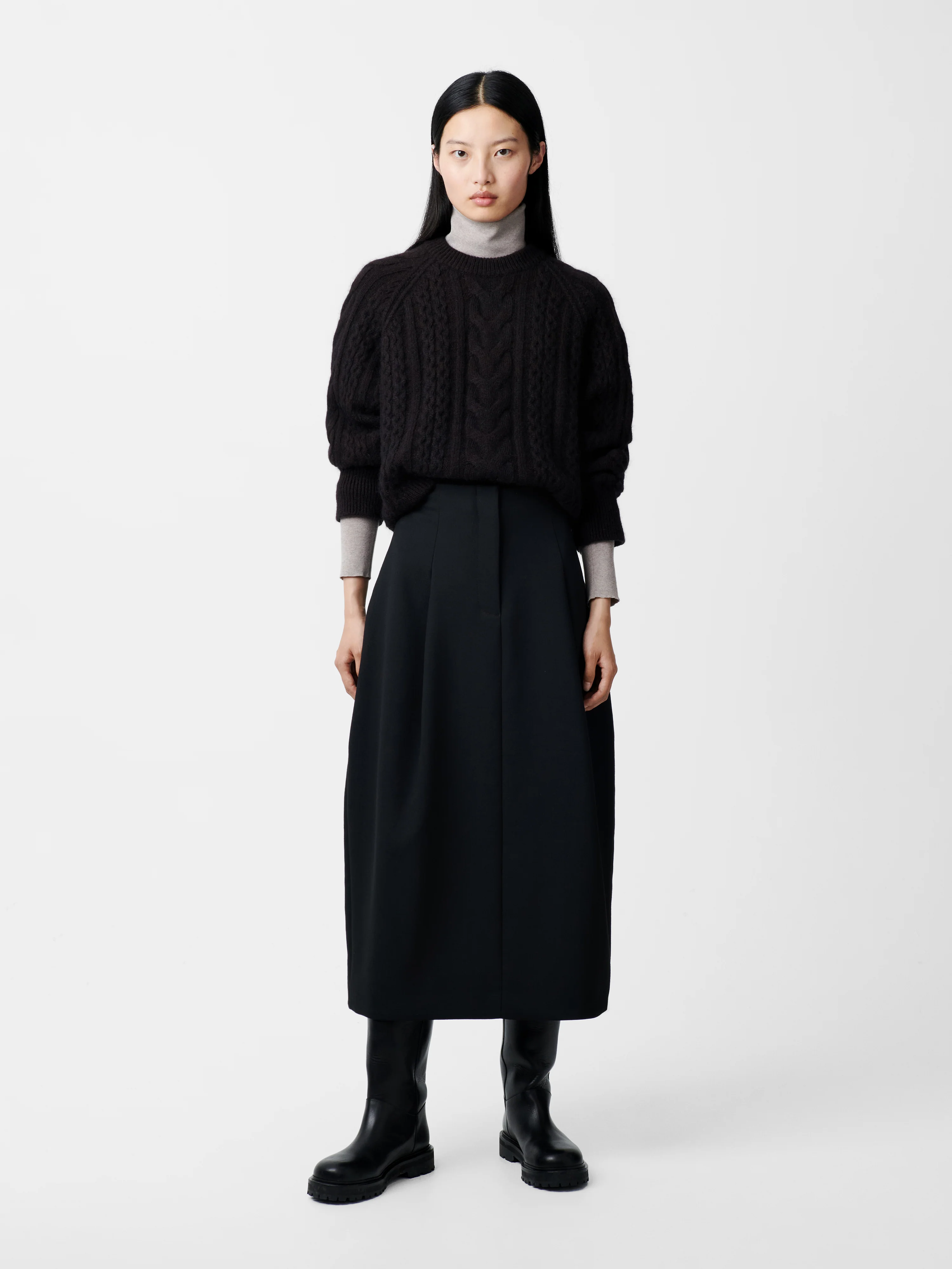 Molve Knit in Espresso - Image 3