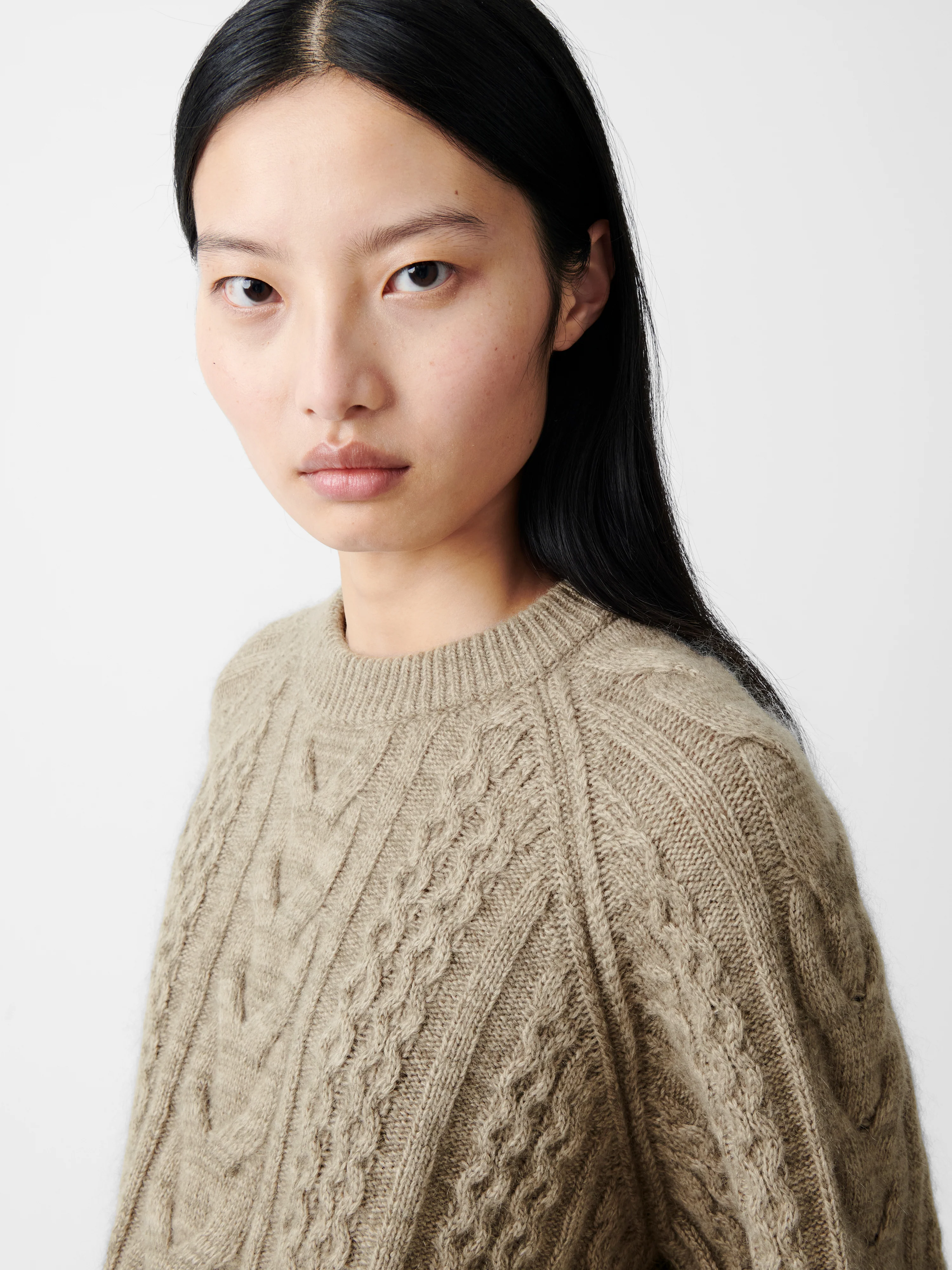 Molve Knit in Oatmeal - Image 5