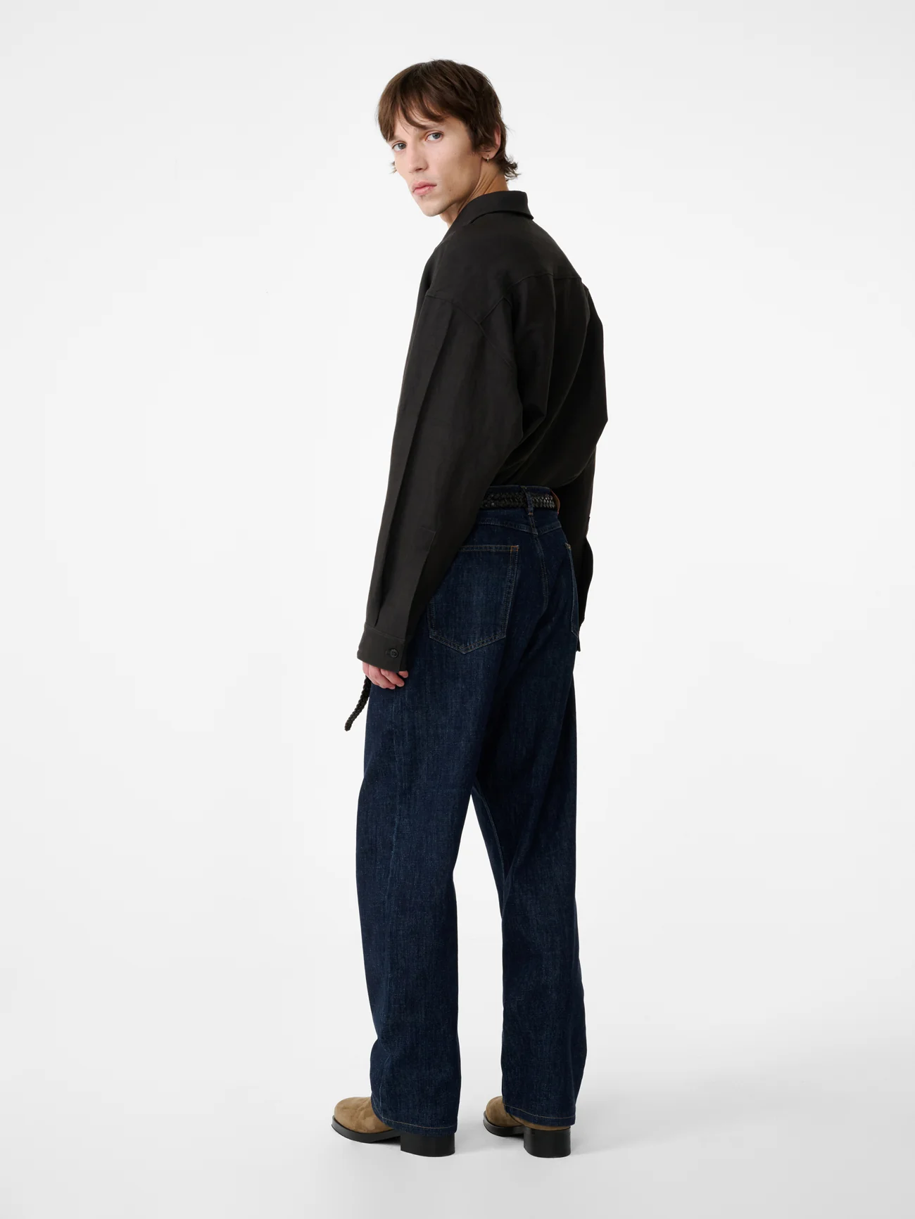 Nostra Shirt in Coal - Image 4