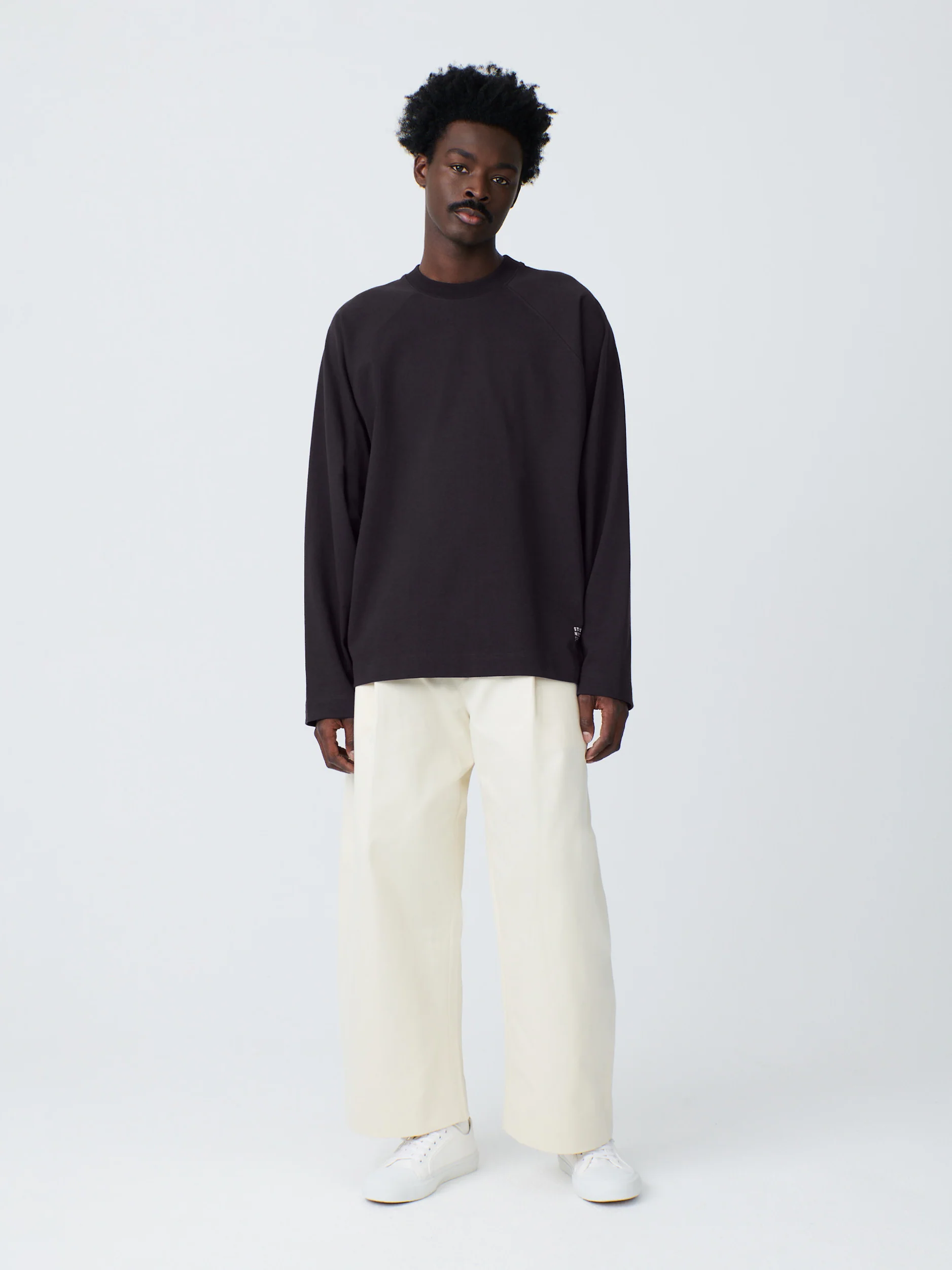 Platt T-Shirt in Black Grape - Image 3