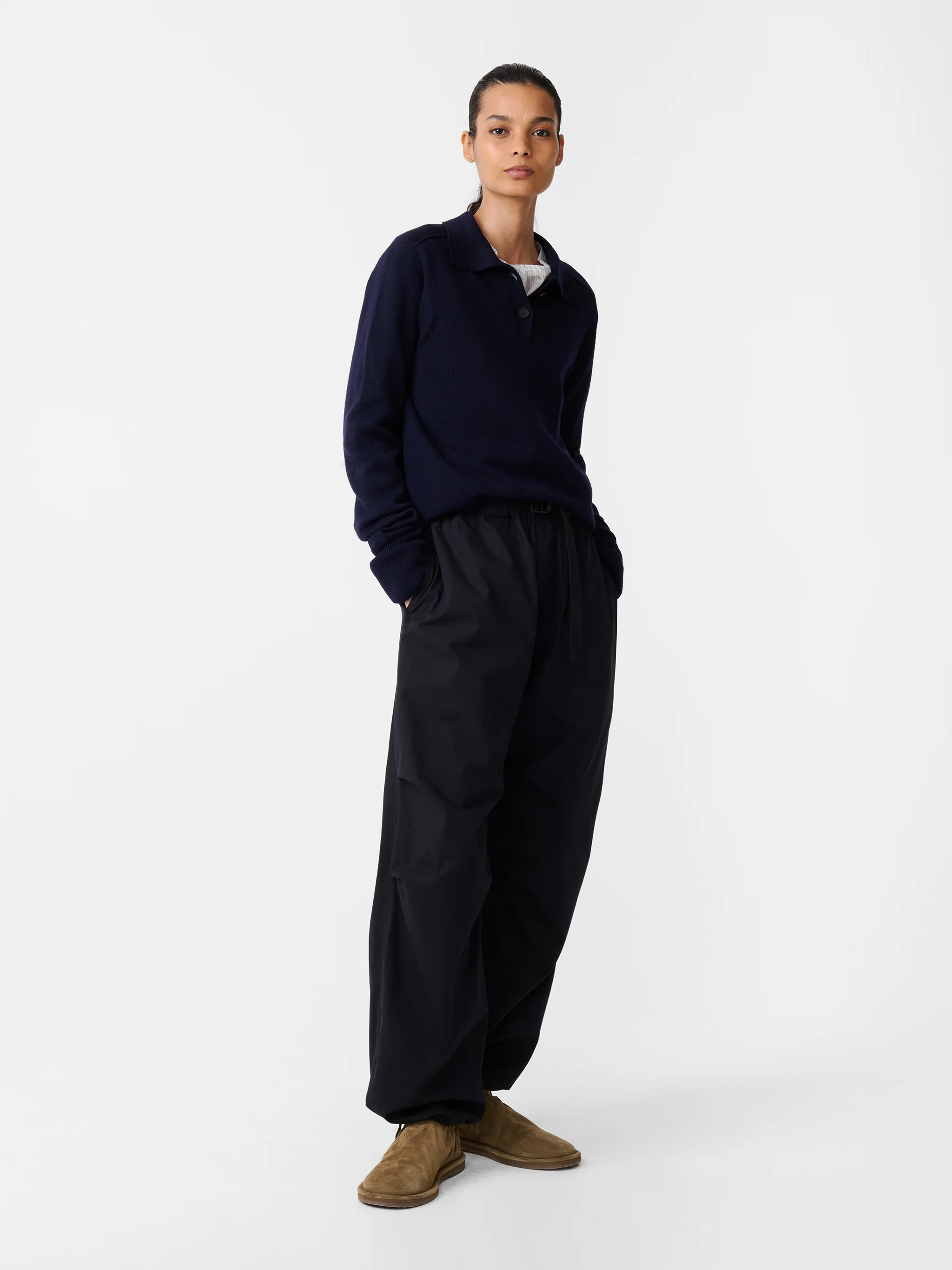 Sark Knit in Navy - Image 7