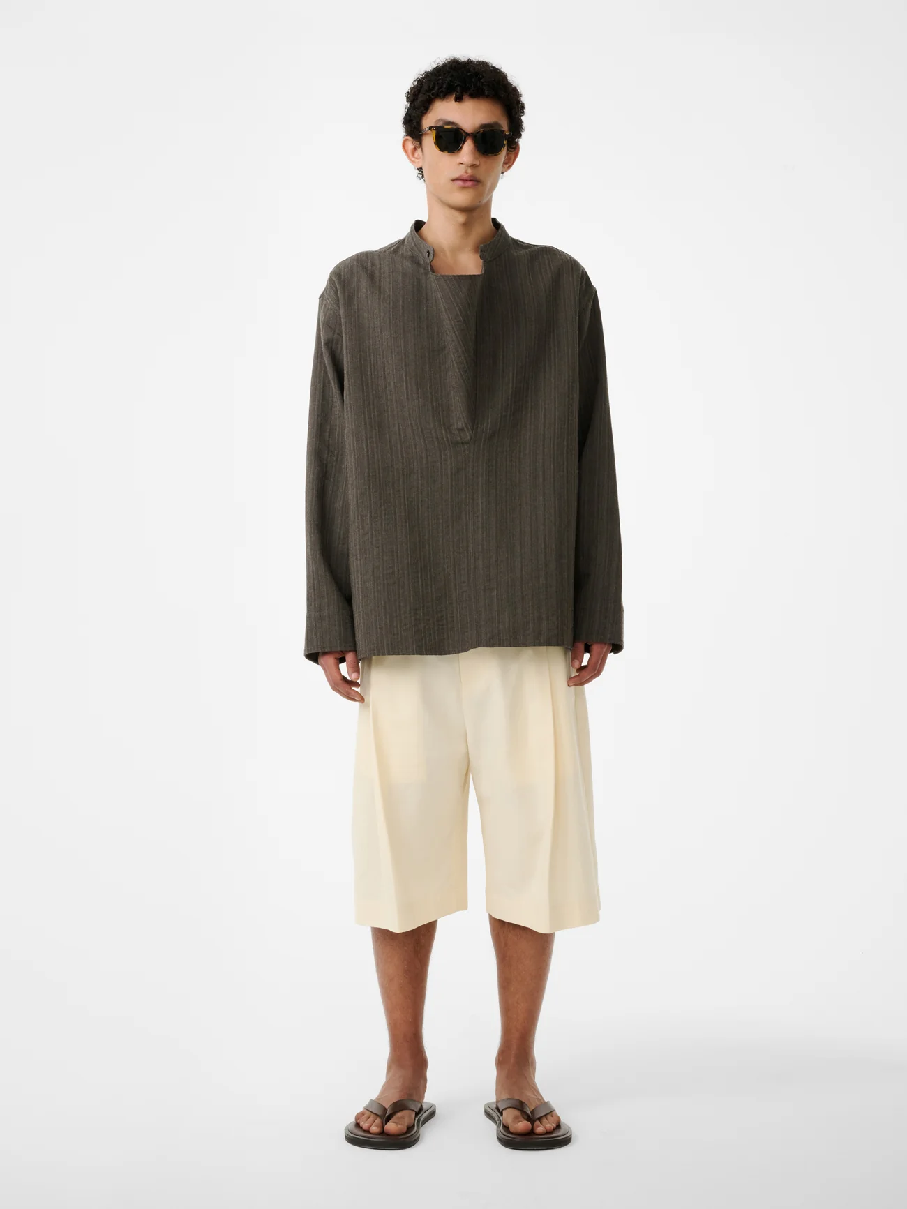 Solis Shirt in Black - Image 3