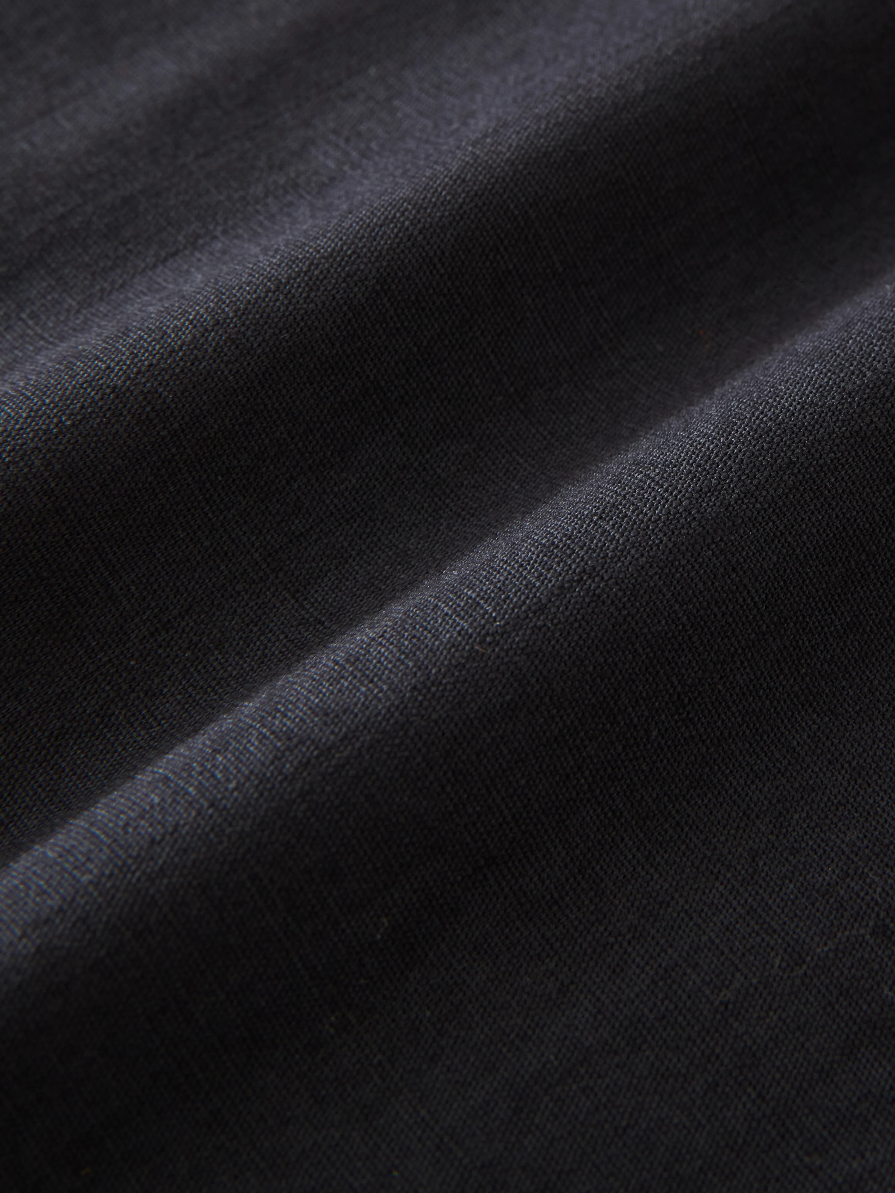 Solst Shirt in Darkest Navy - Image 8