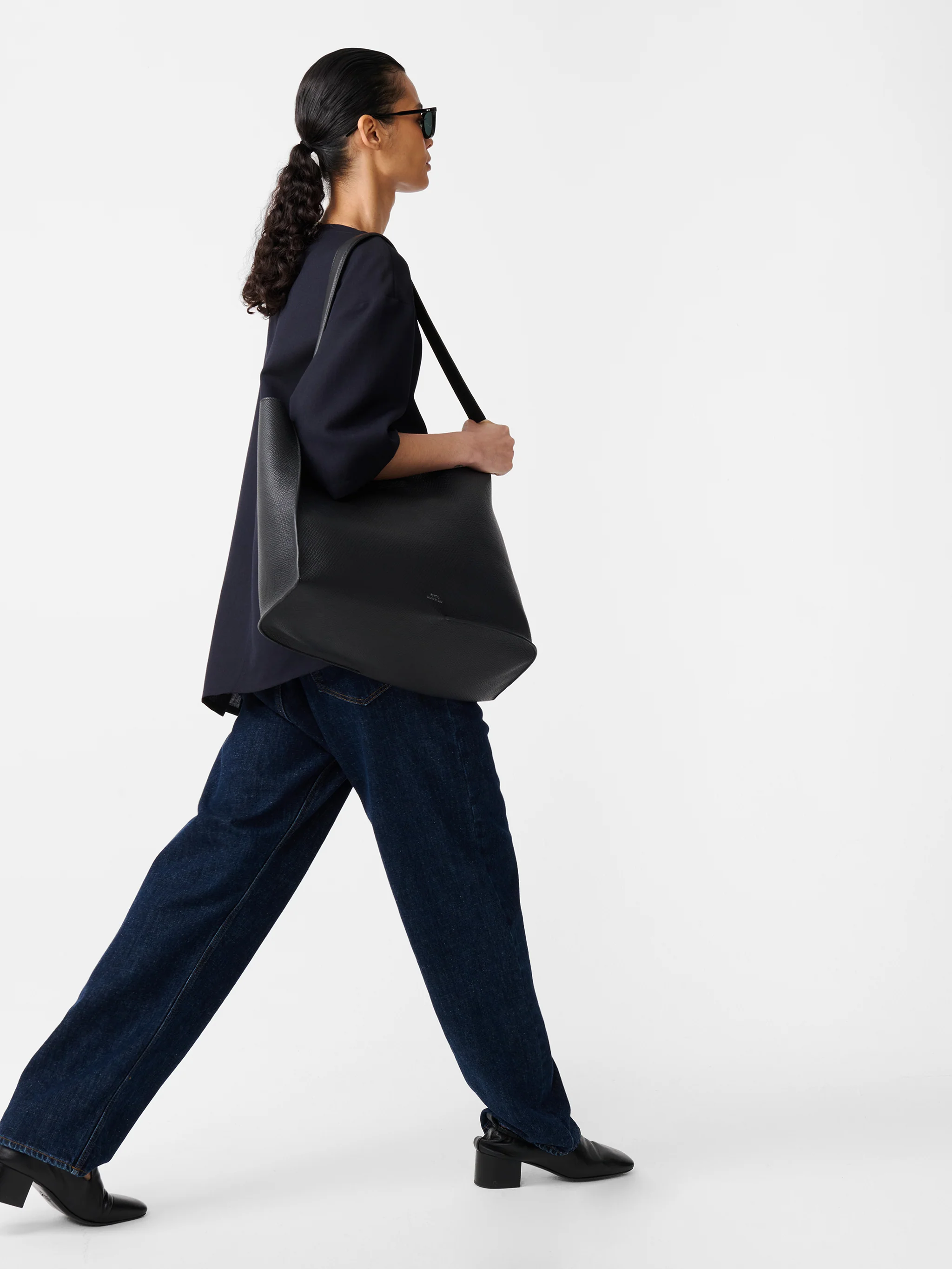 Vichy Top in Darkest Navy - Image 4