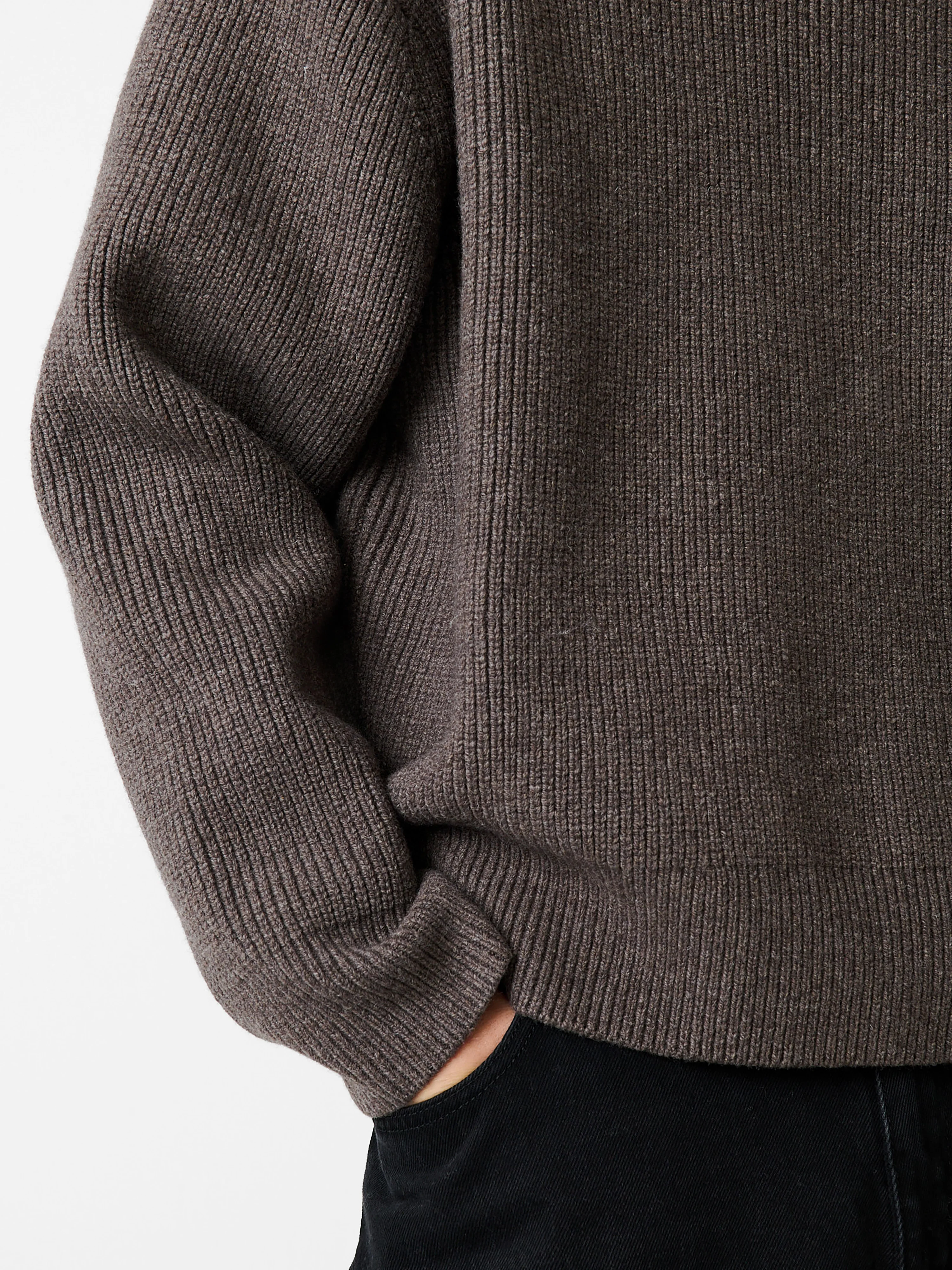 Voe Knit in Mole - Image 6